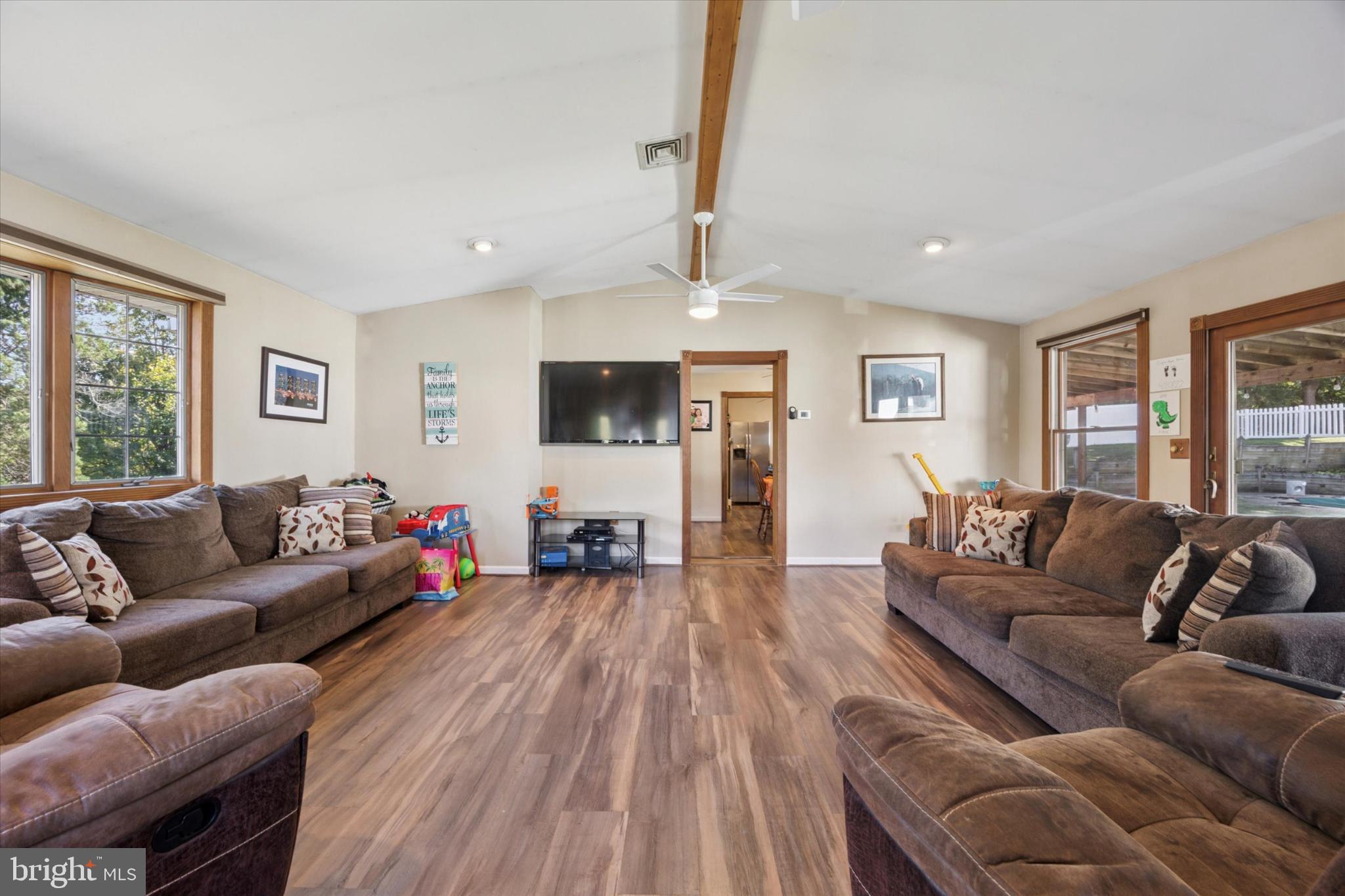 5 BLACKHORSE LANE