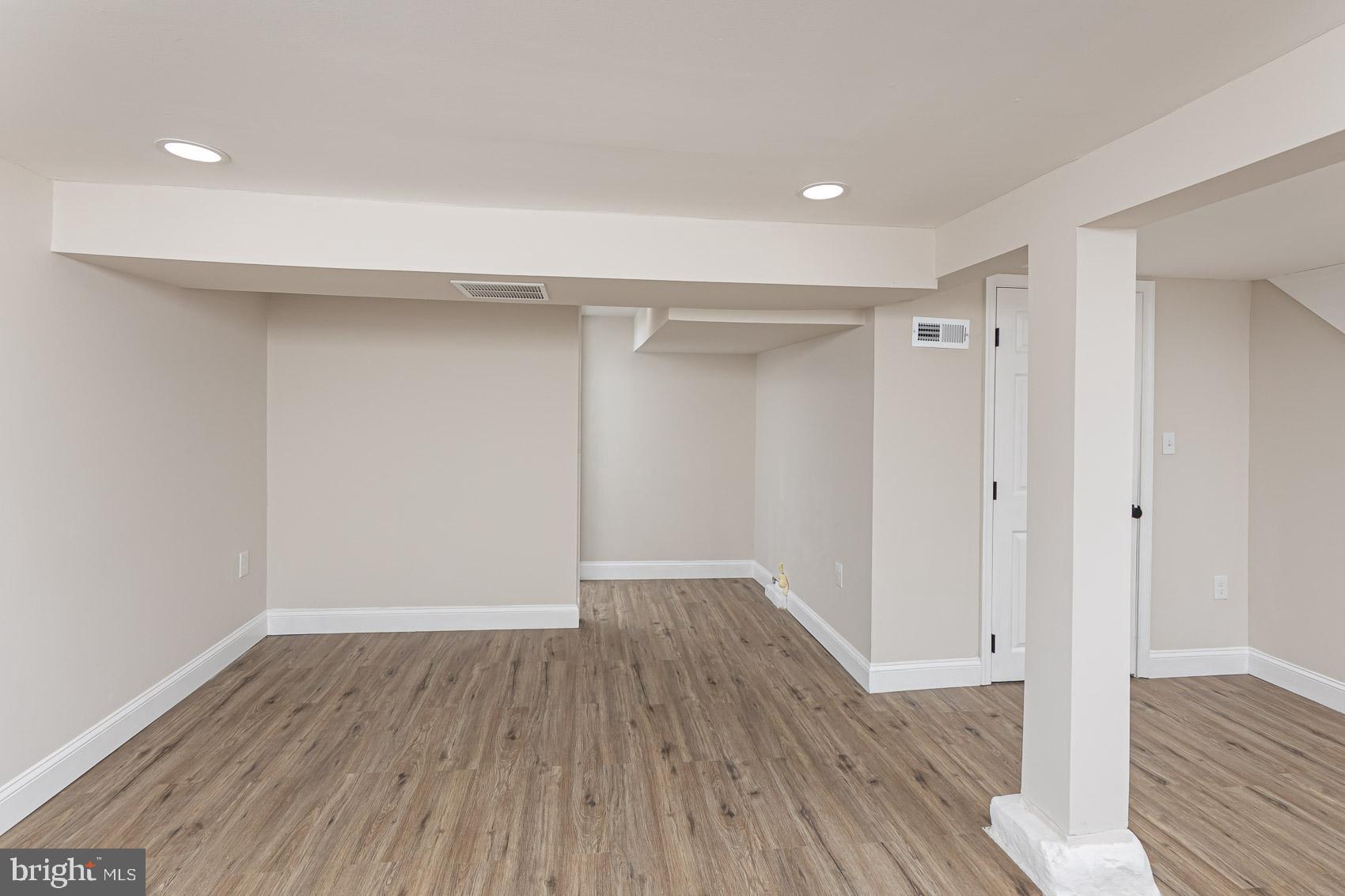 PARKVILLE - Residential