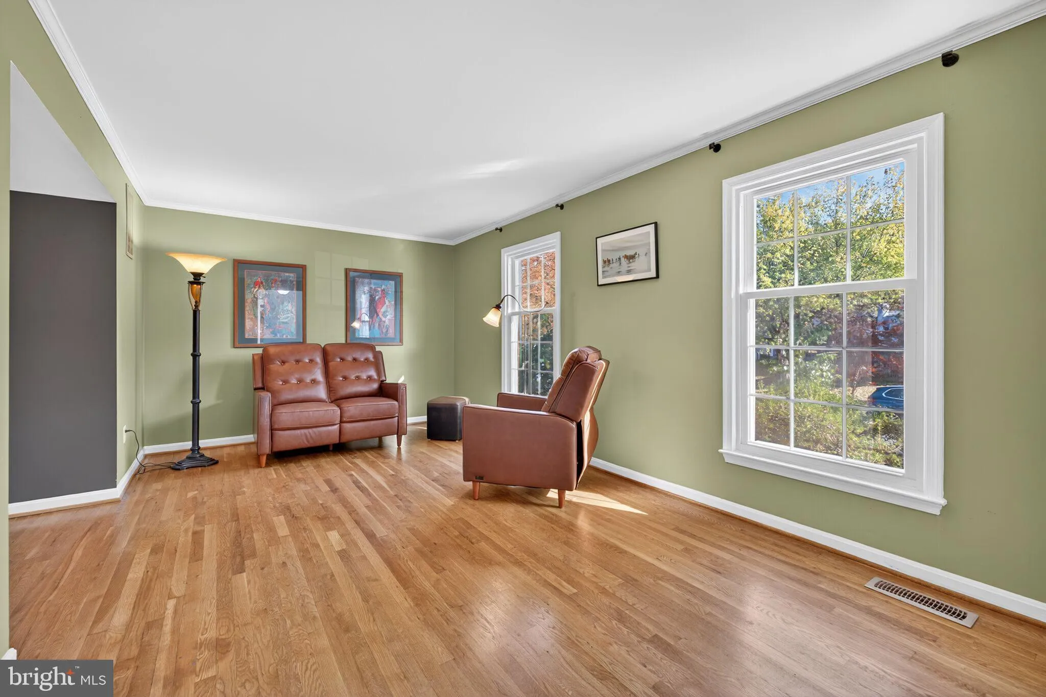 North Potomac, Maryland 20878, United States, 4 Bedrooms Bedrooms, ,3 BathroomsBathrooms,Residential,Contingent,236180