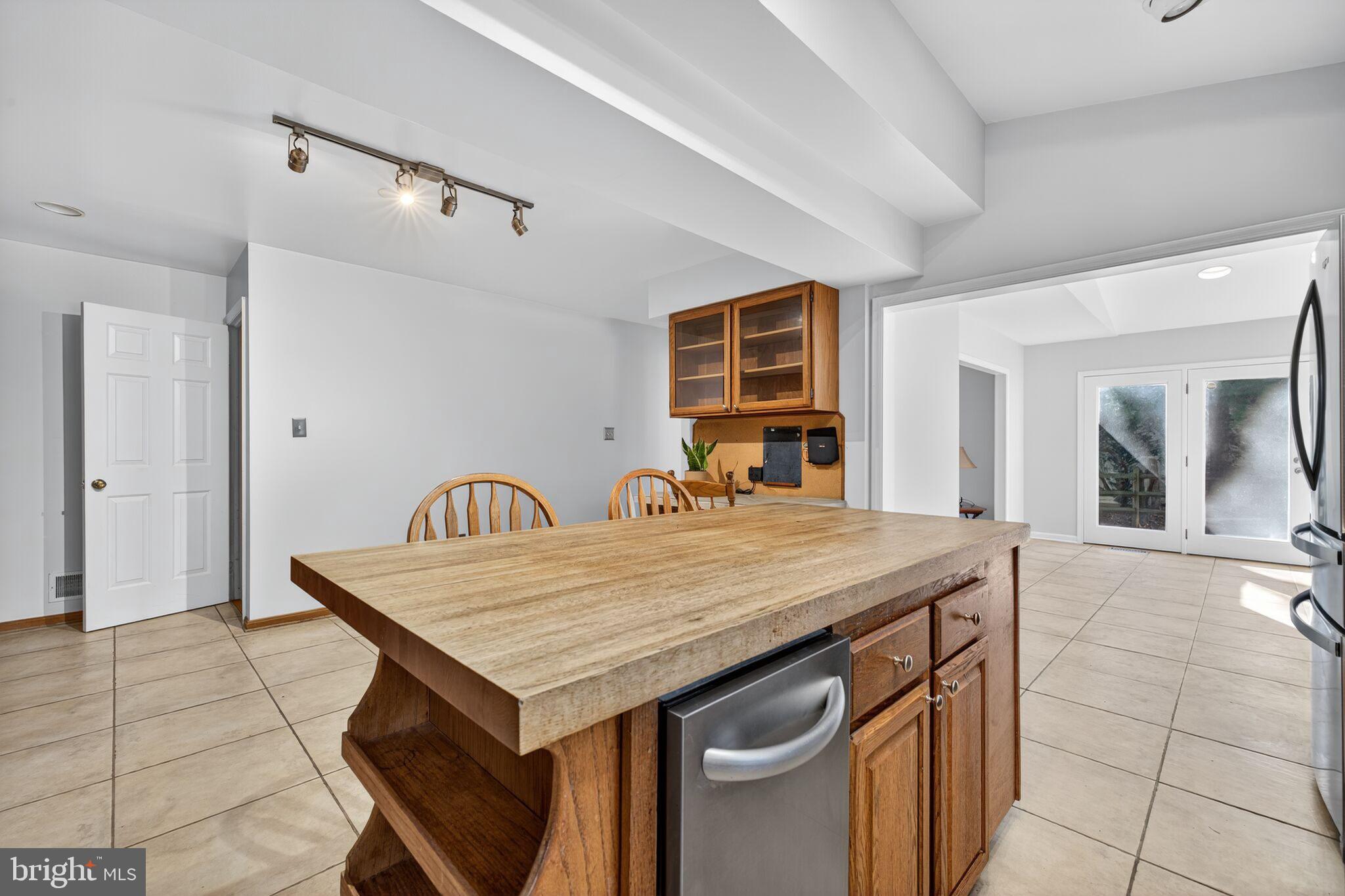 WESTLEIGH - Residential