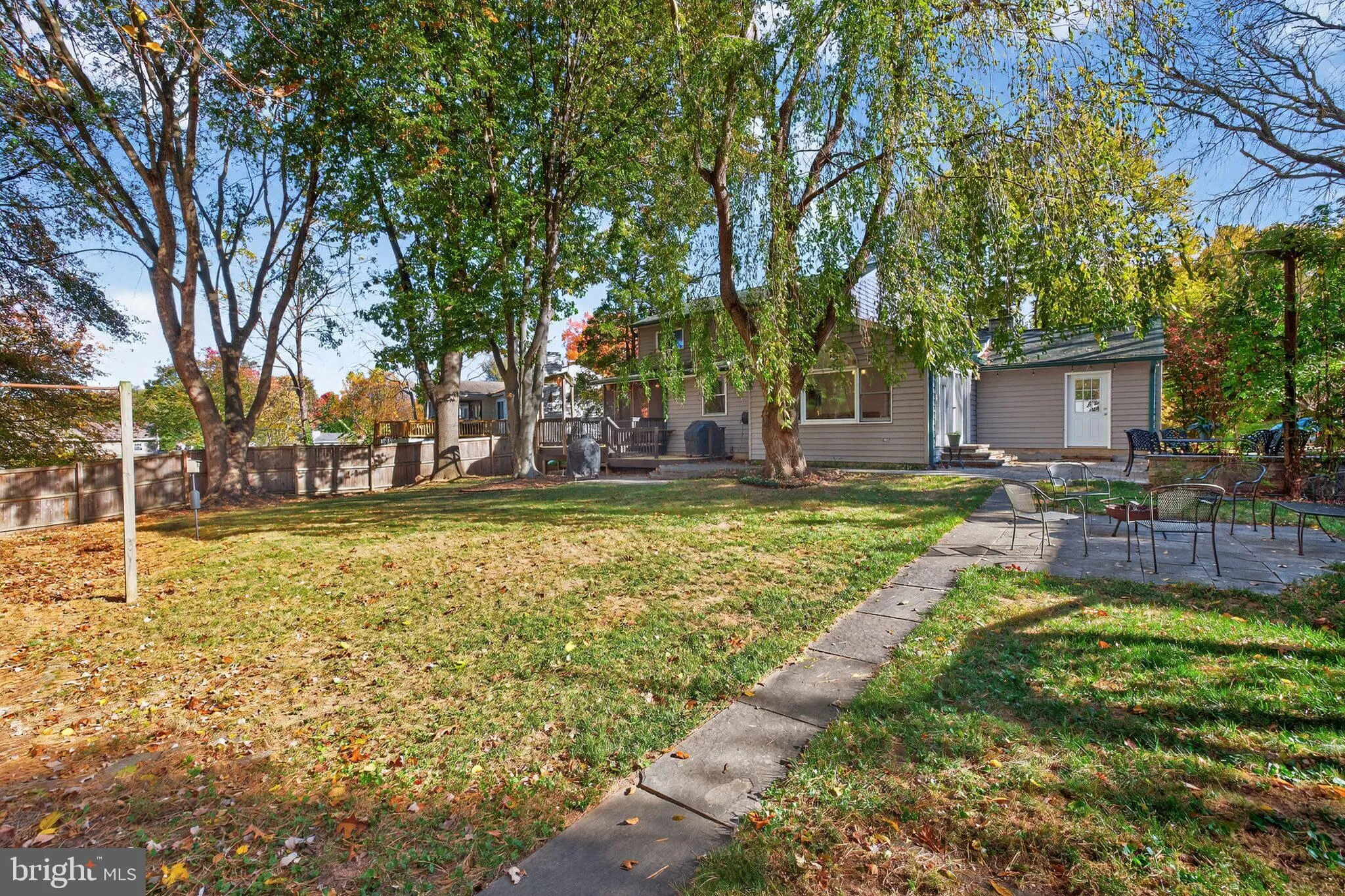 North Potomac, Maryland 20878, United States, 4 Bedrooms Bedrooms, ,3 BathroomsBathrooms,Residential,Contingent,236180