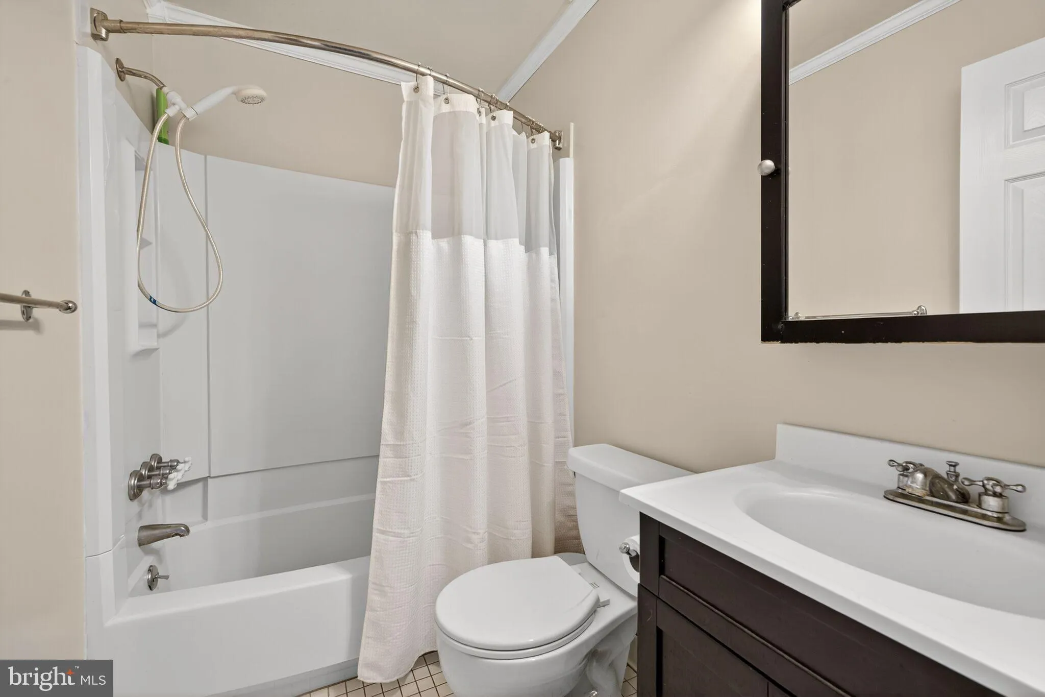 North Potomac, Maryland 20878, United States, 4 Bedrooms Bedrooms, ,3 BathroomsBathrooms,Residential,Contingent,236180