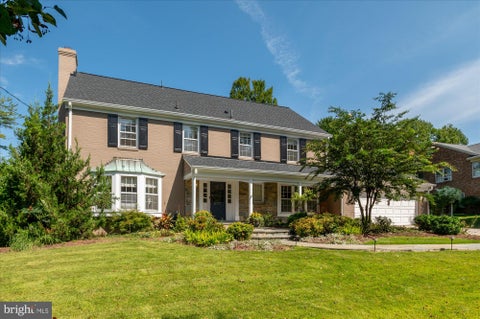 Homes For Sale - 6717 Michaels Drive<br/> BETHESDA, MD 20817