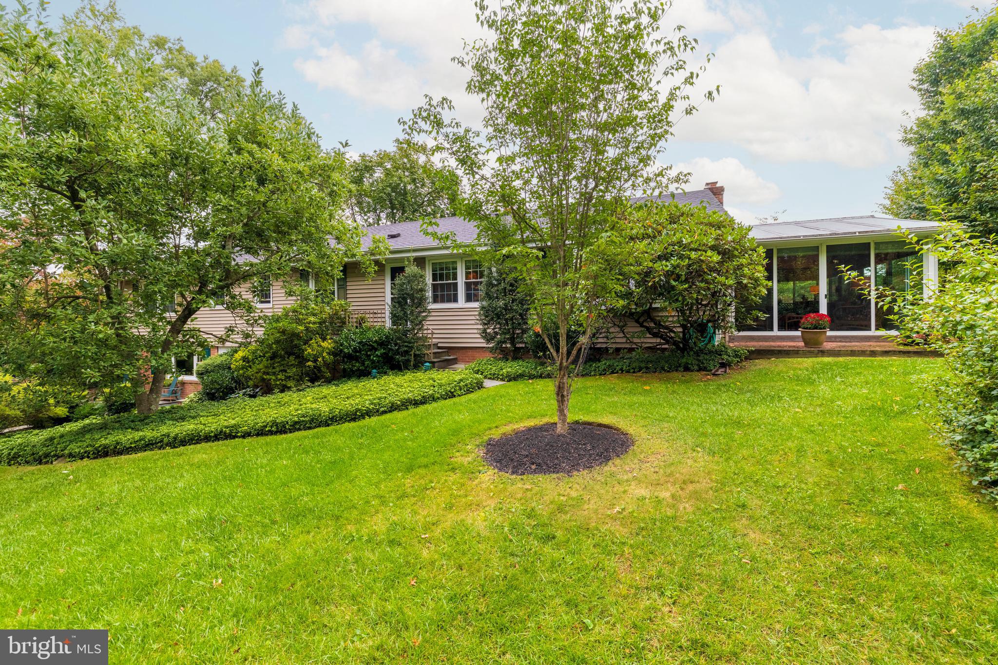 HUNTINGDON VALLEY - Residential