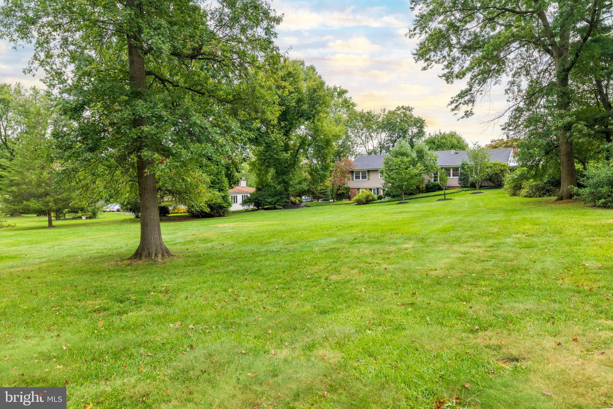 HUNTINGDON VALLEY - Residential