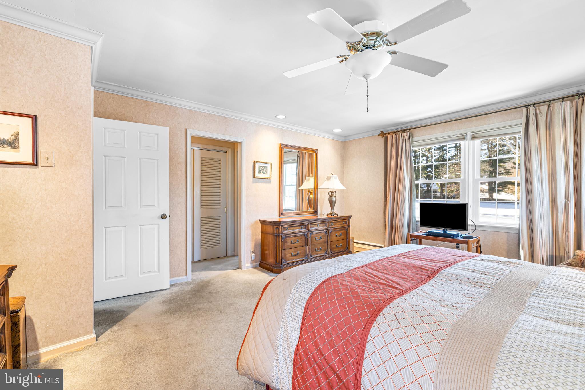 HUNTINGDON VALLEY - Residential