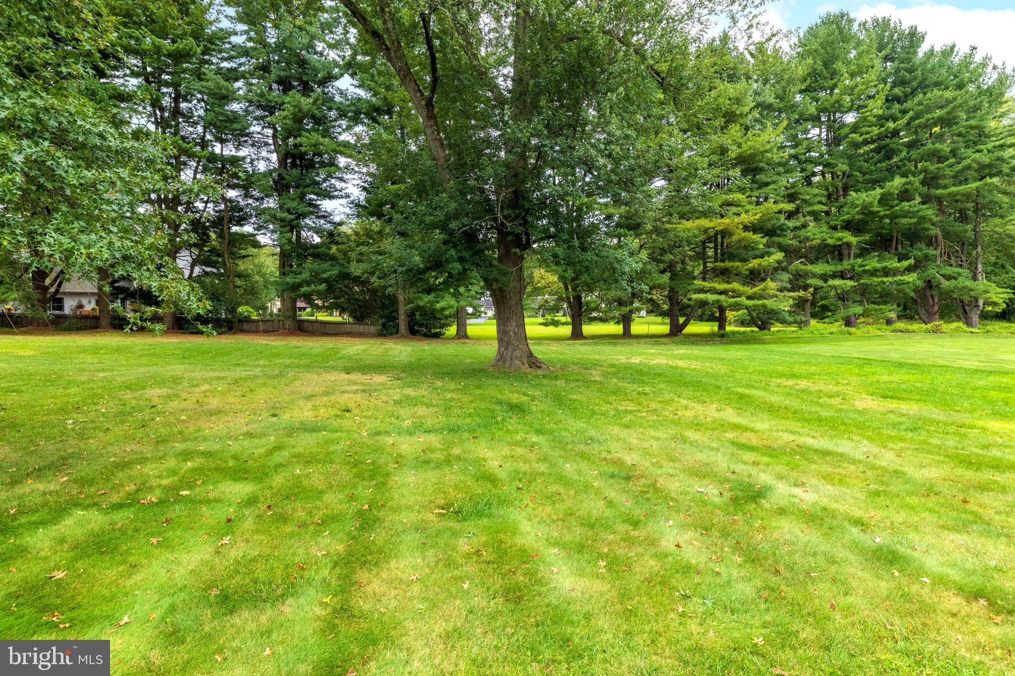 HUNTINGDON VALLEY - Residential