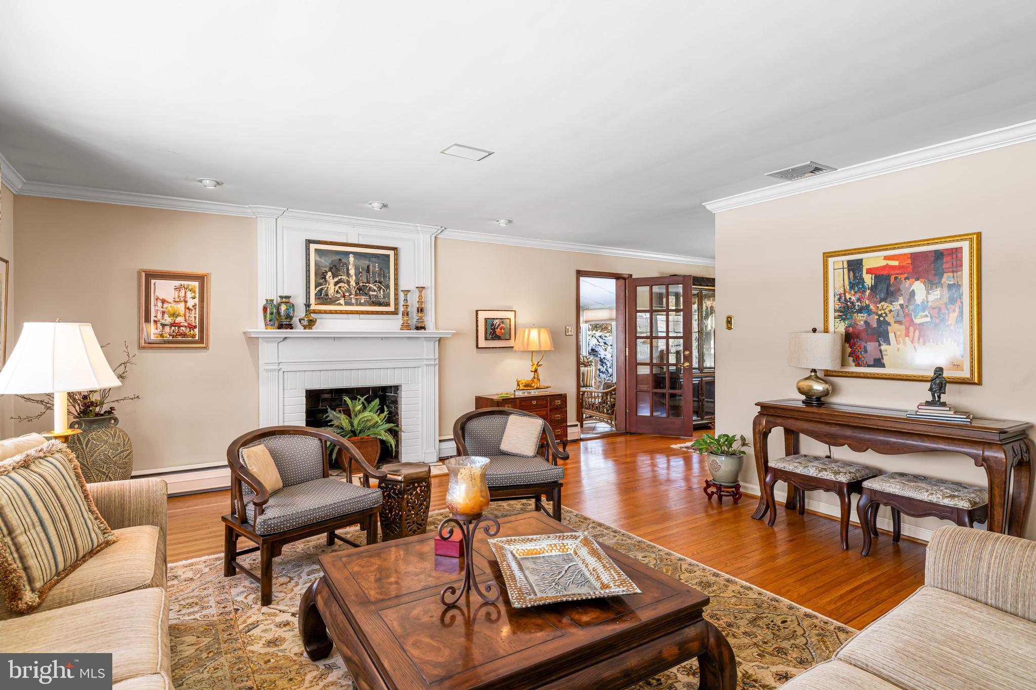 HUNTINGDON VALLEY - Residential