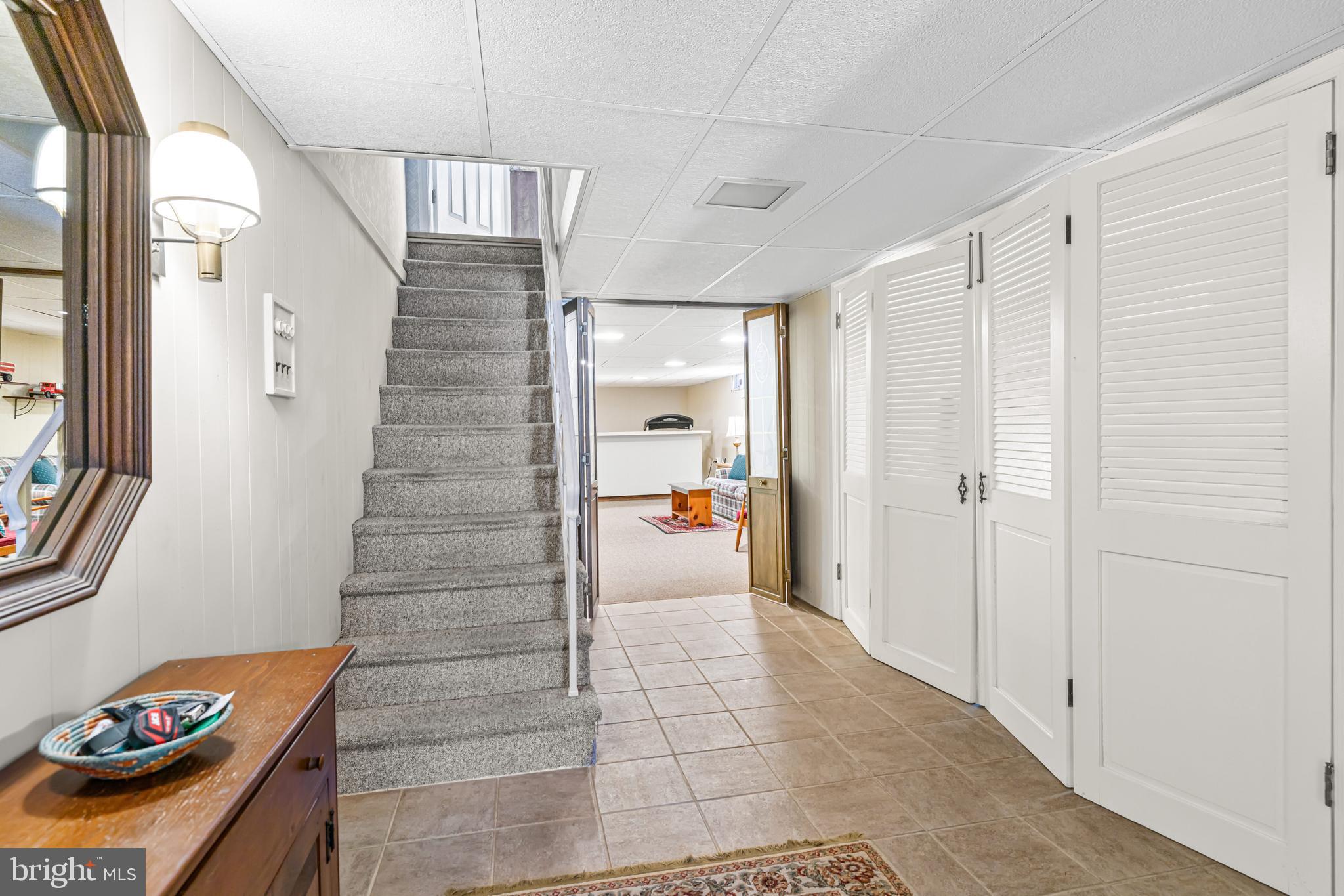 HUNTINGDON VALLEY - Residential