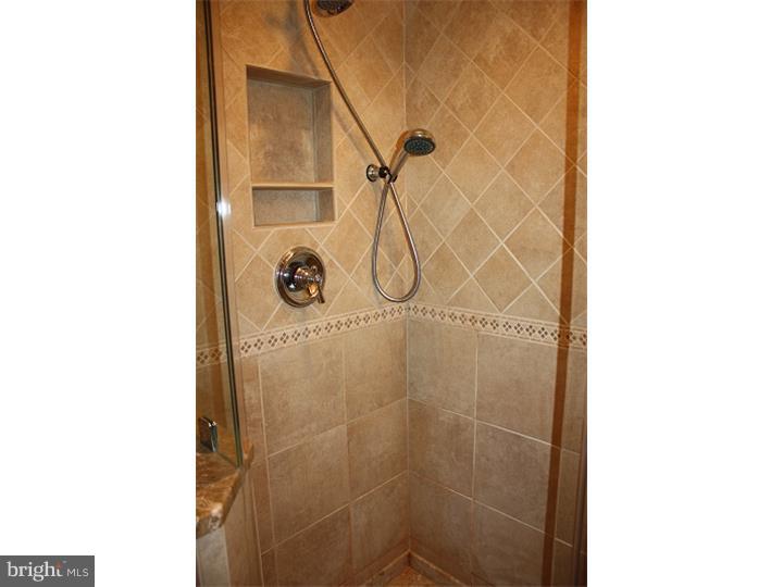 MEADOW GLEN - Residential