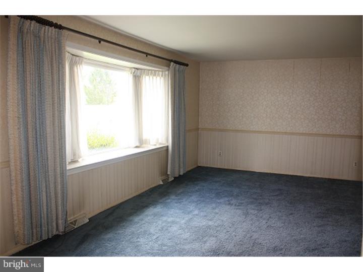MEADOW GLEN - Residential
