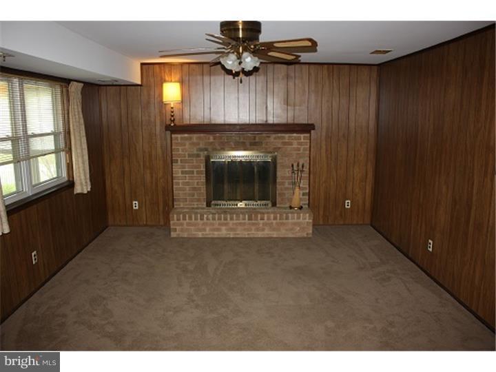 MEADOW GLEN - Residential