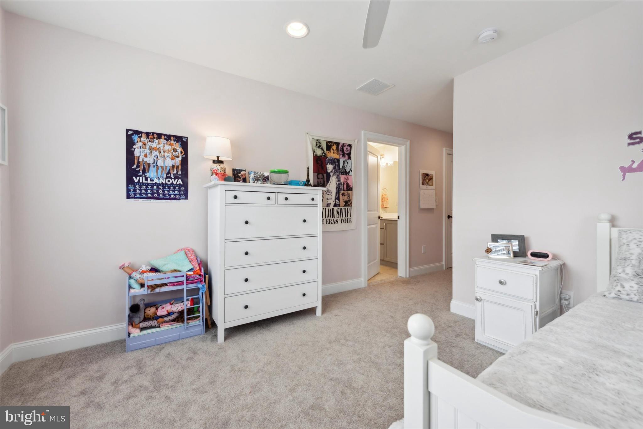 BERWYN VILLAGE - Residential