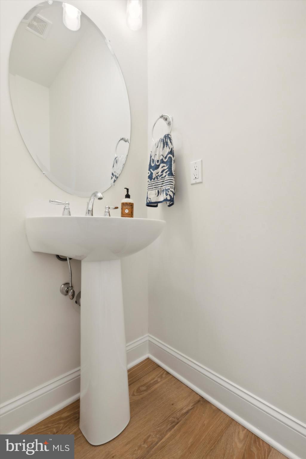 BERWYN VILLAGE - Residential