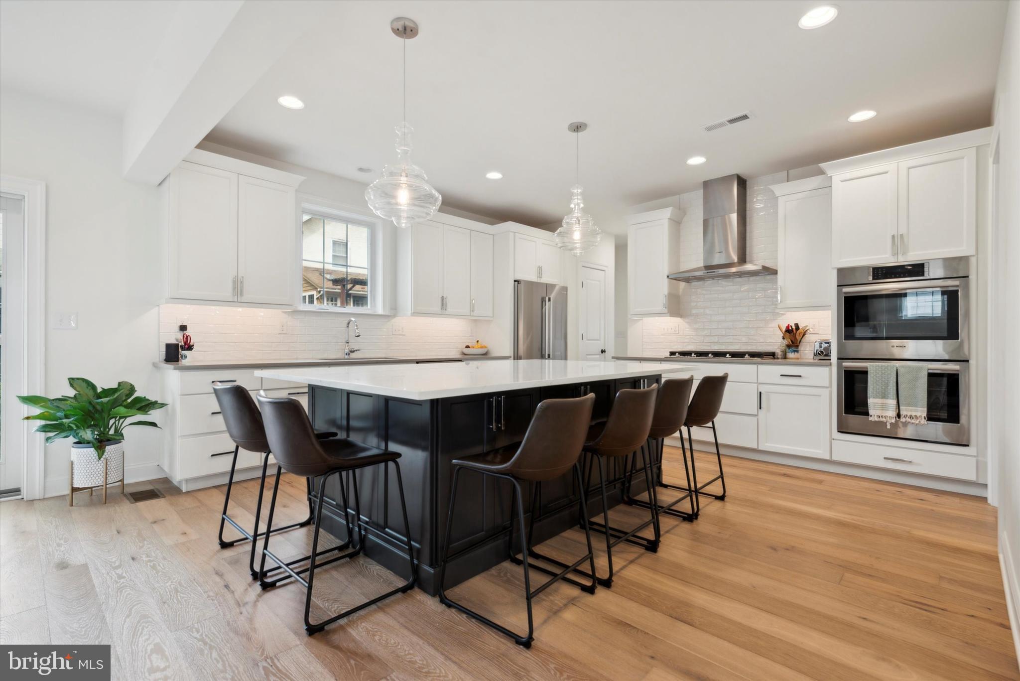 BERWYN VILLAGE - Residential