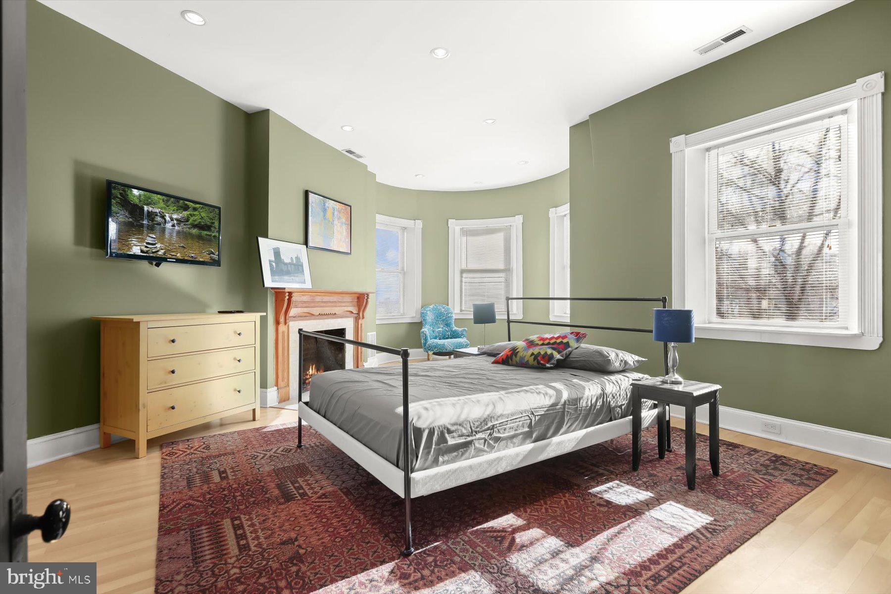 RESERVOIR HILL - Residential
