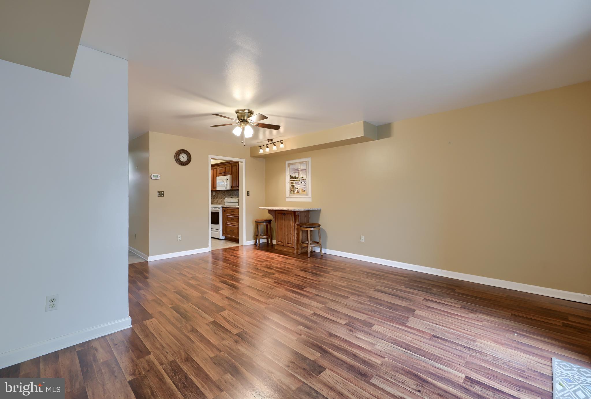 COLONY PARK - Residential