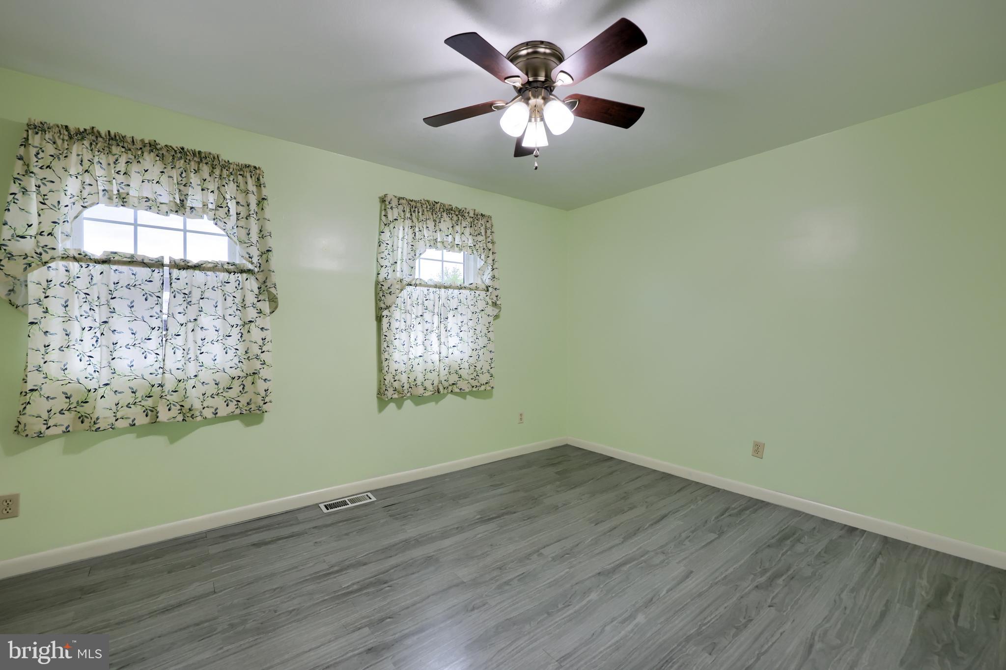 COLONY PARK - Residential