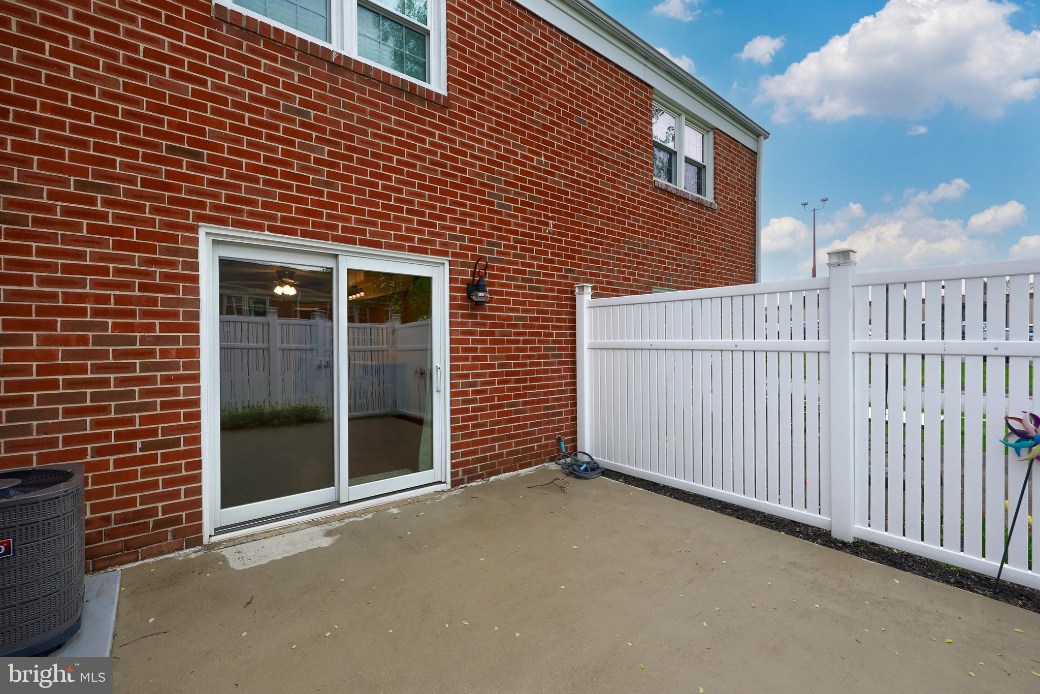 COLONY PARK - Residential