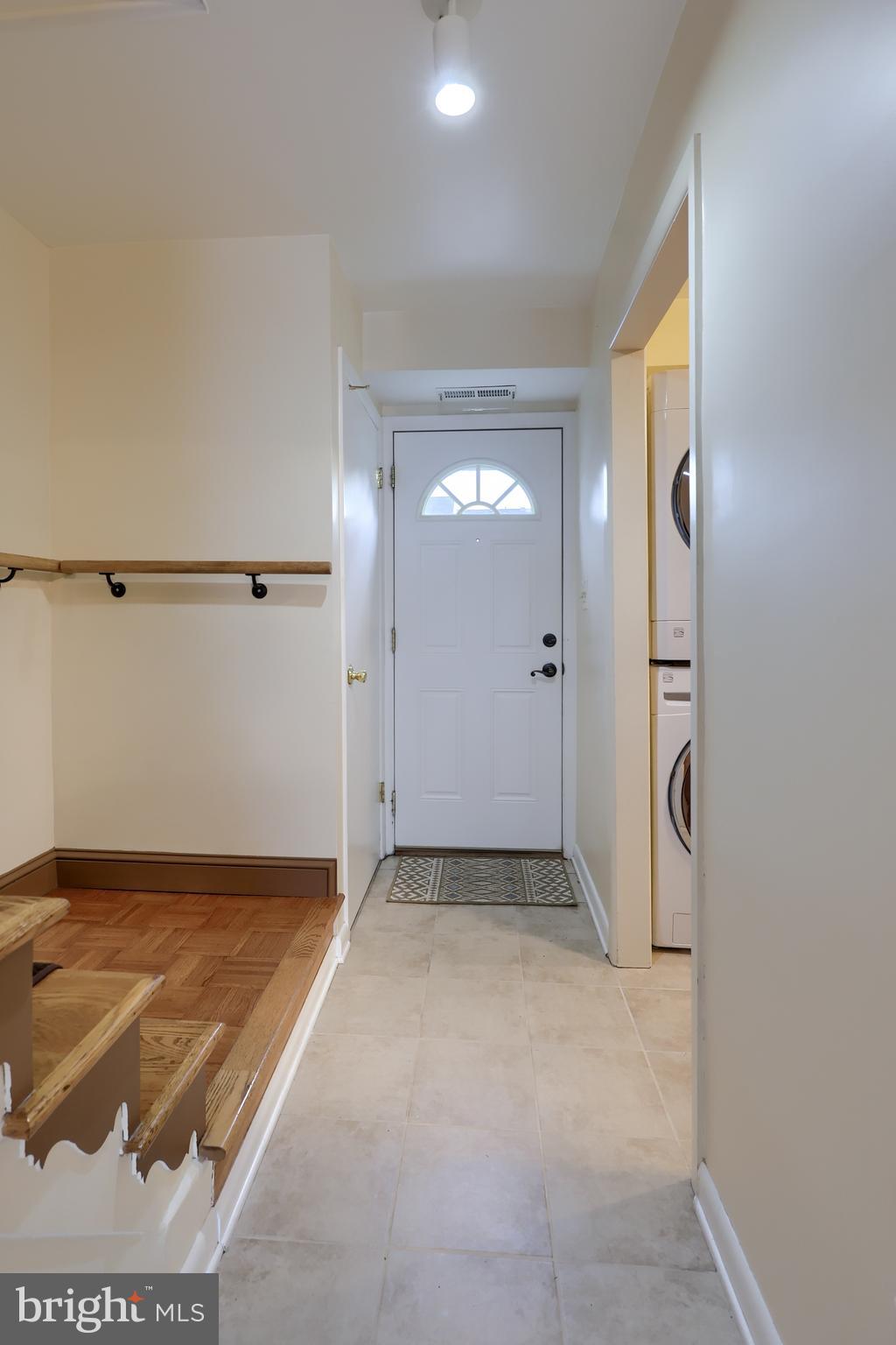 COLONY PARK - Residential