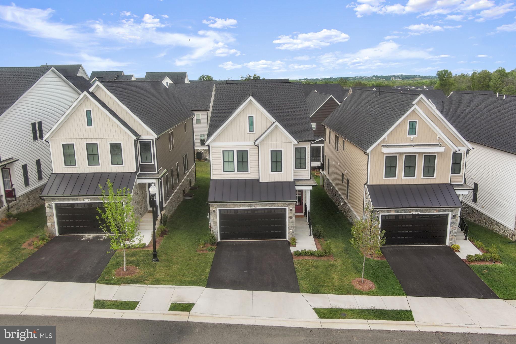 41800 MELLOWED IVORY PLACE