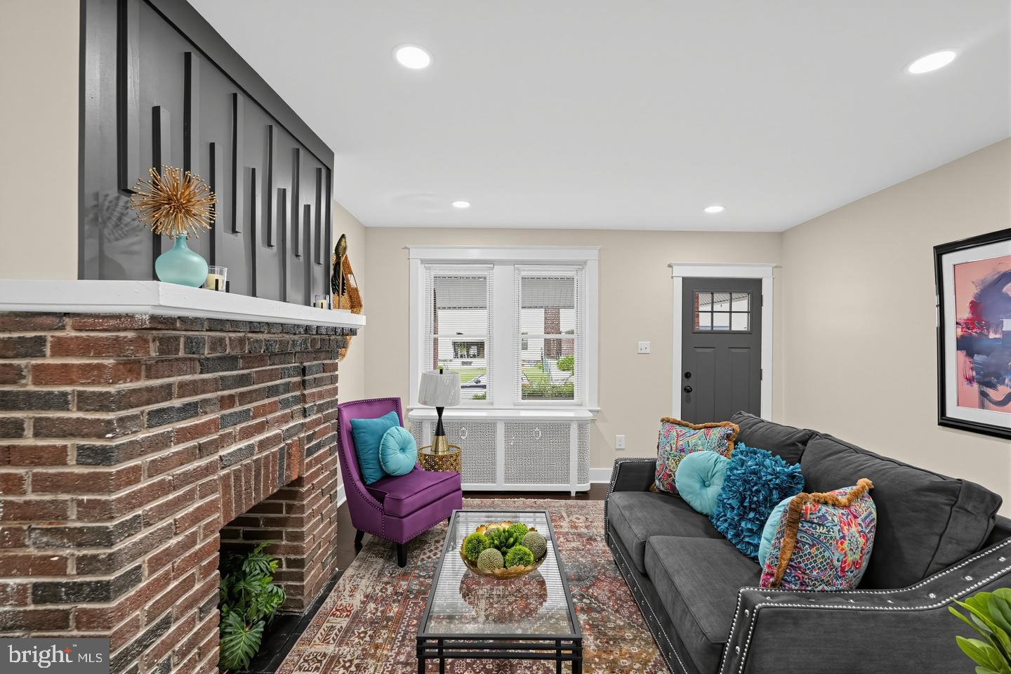 317 E VERNON