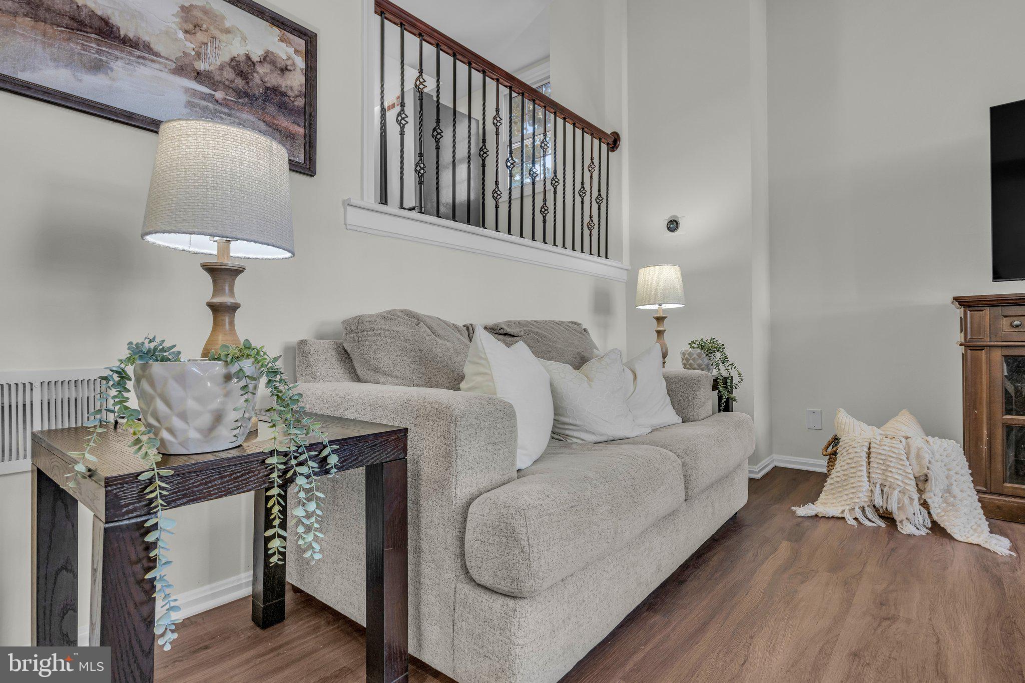 POINT OF WOODS - Residential