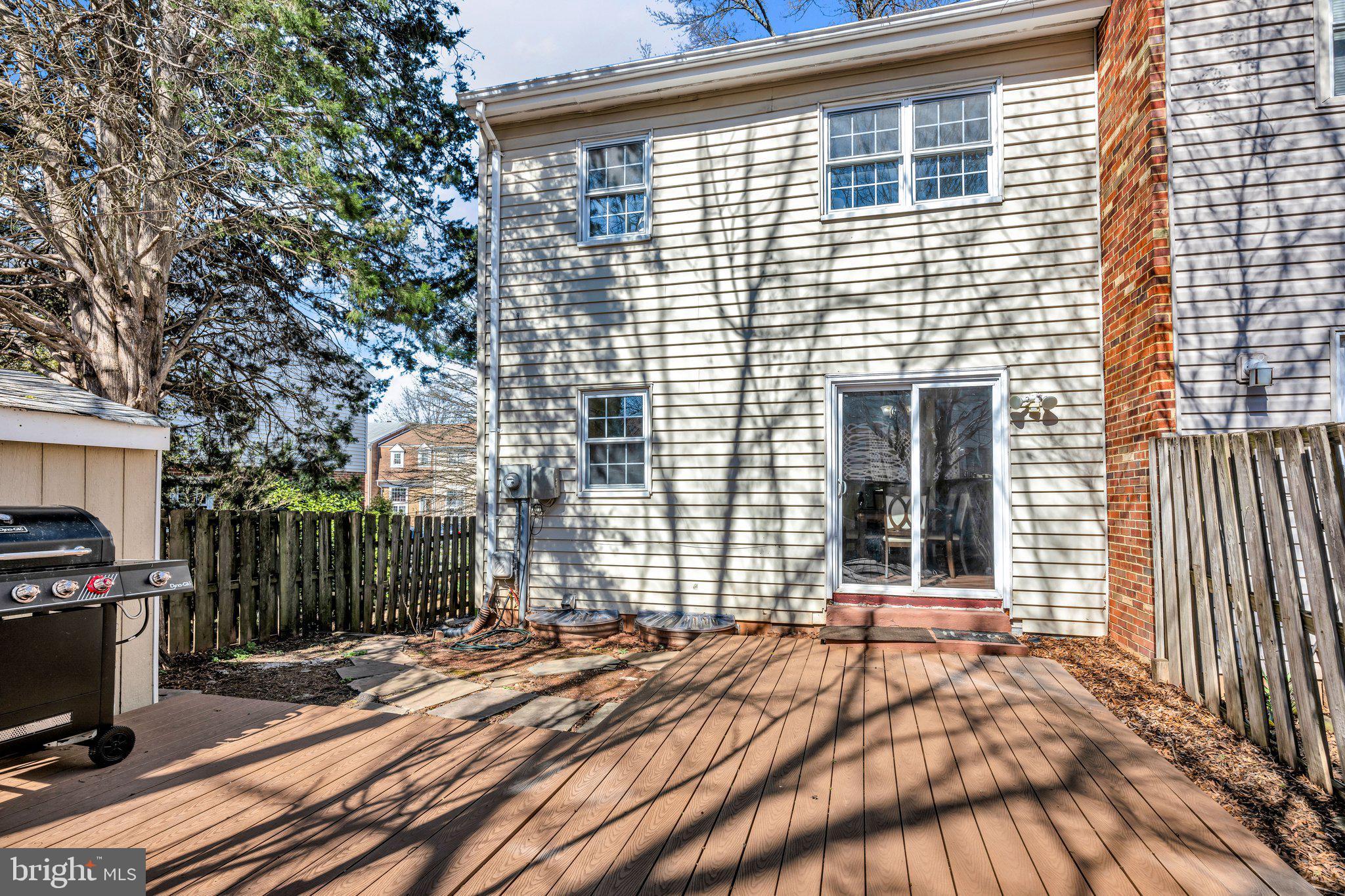 POINT OF WOODS - Residential