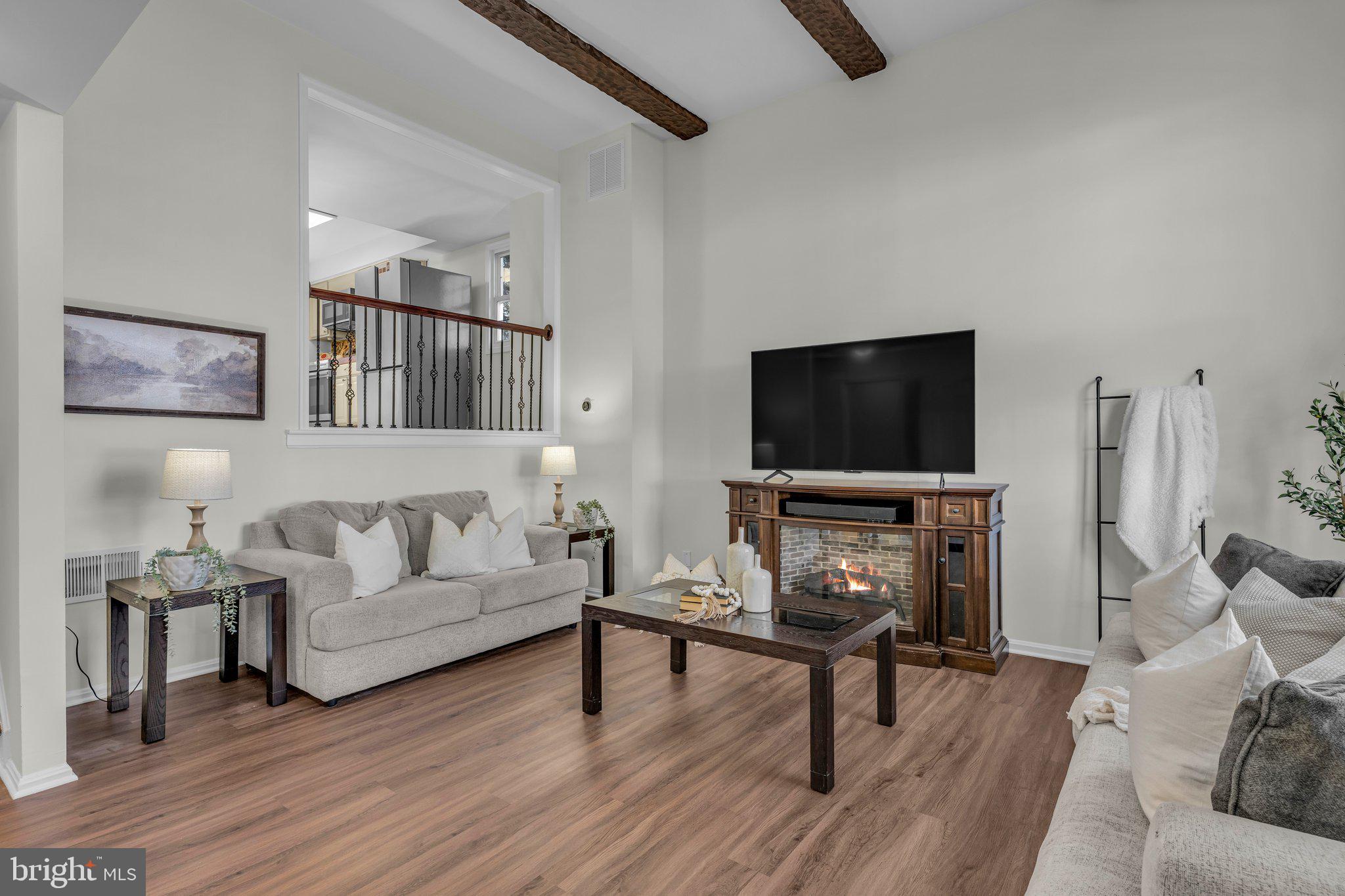 POINT OF WOODS - Residential