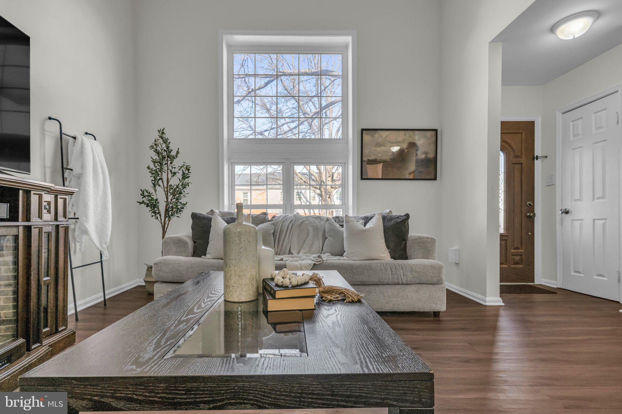 POINT OF WOODS - Residential