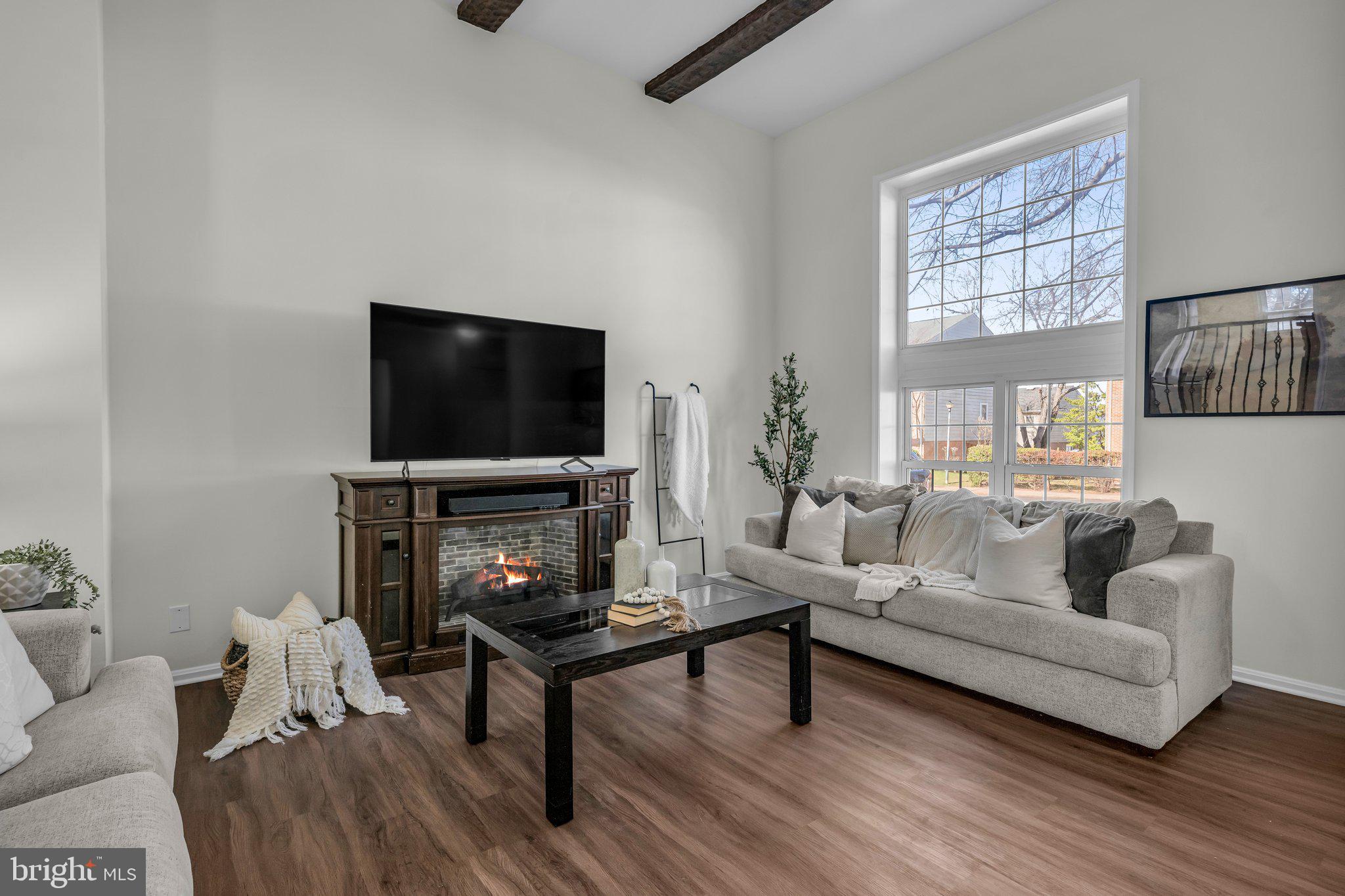 POINT OF WOODS - Residential