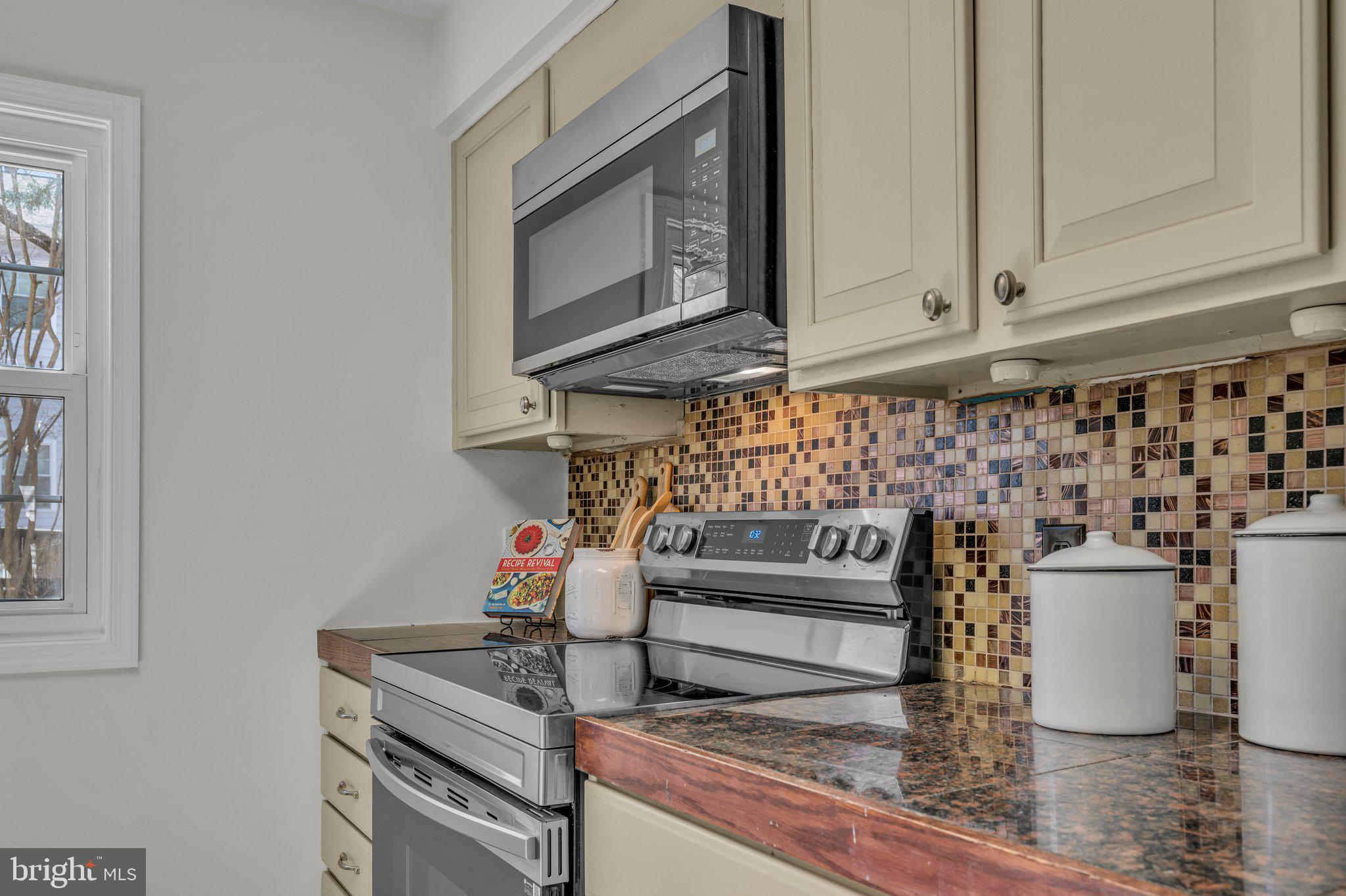 POINT OF WOODS - Residential