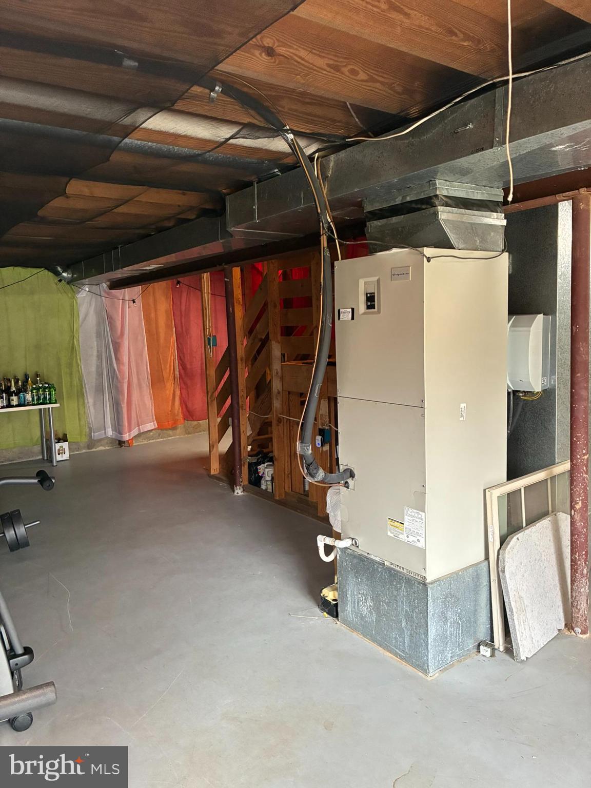 GOSHEN MANOR - Residential