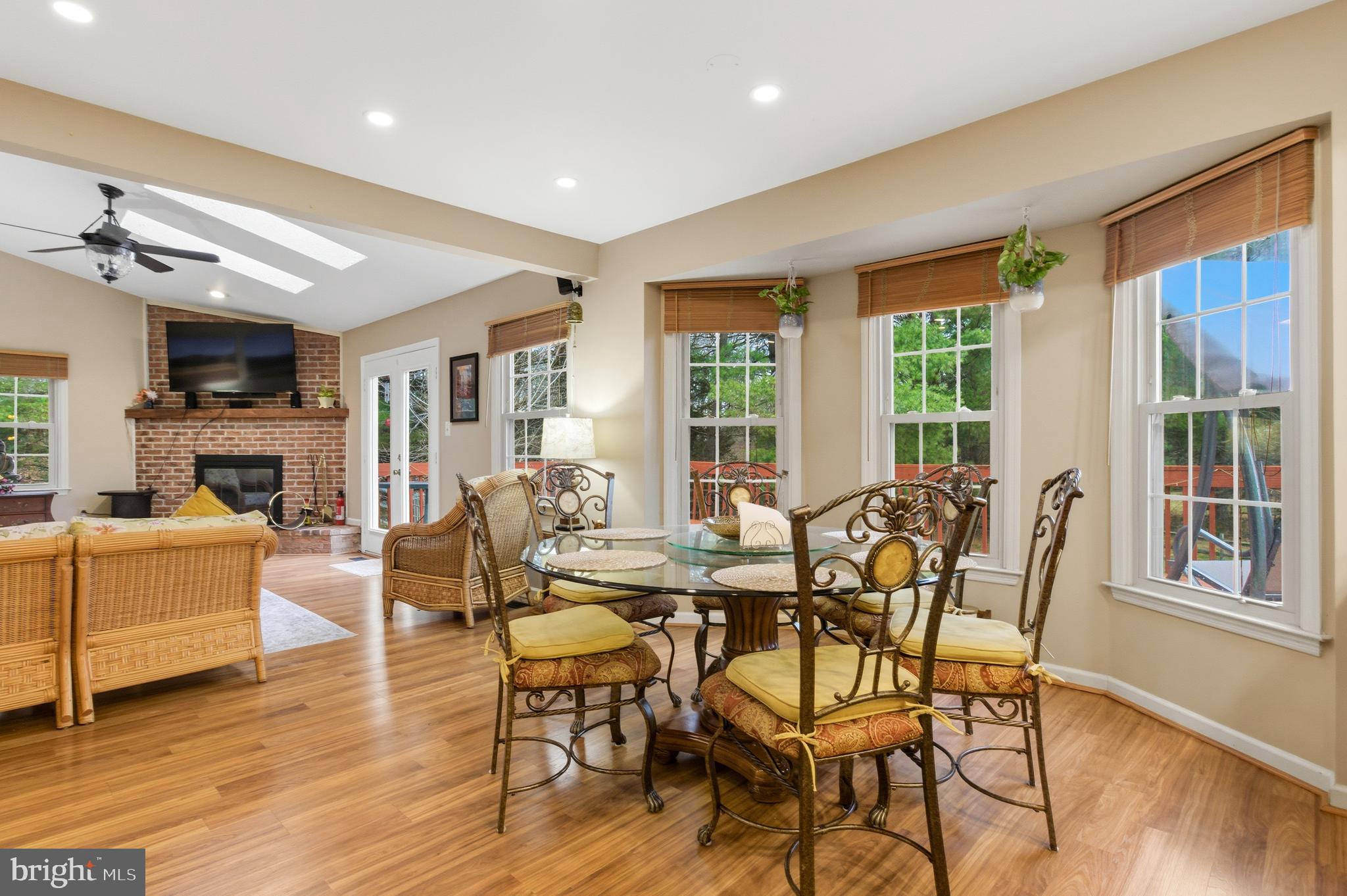 GOSHEN MANOR - Residential