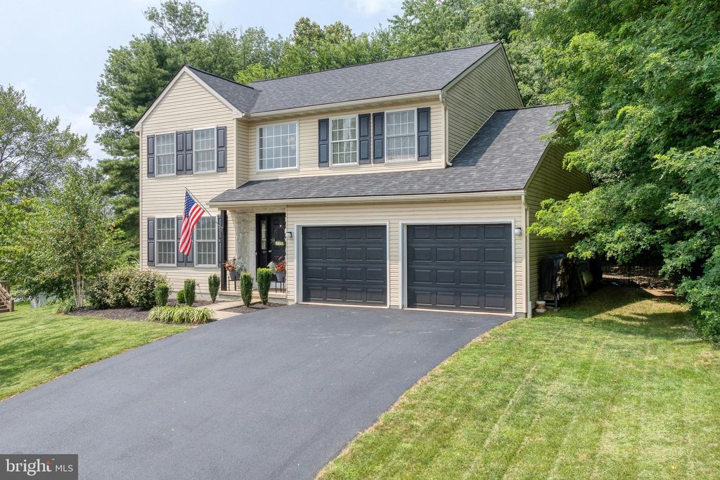 Photo of 2606 De Witt Drive, LANCASTER, PA 17601 (MLS # PALA2074520)