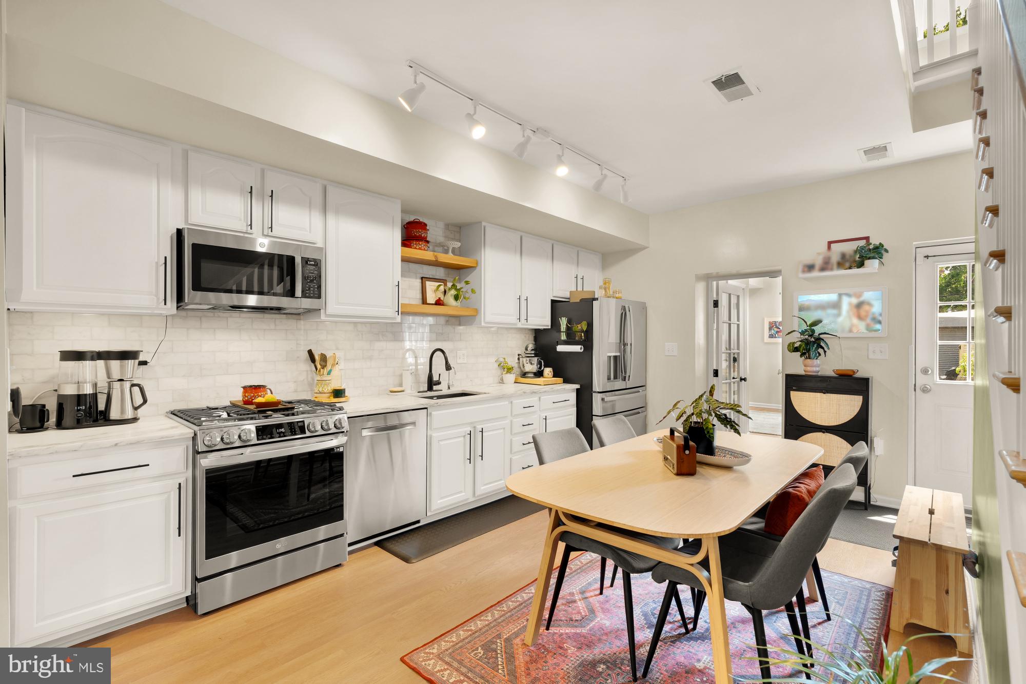 1107 4TH STREET NE
