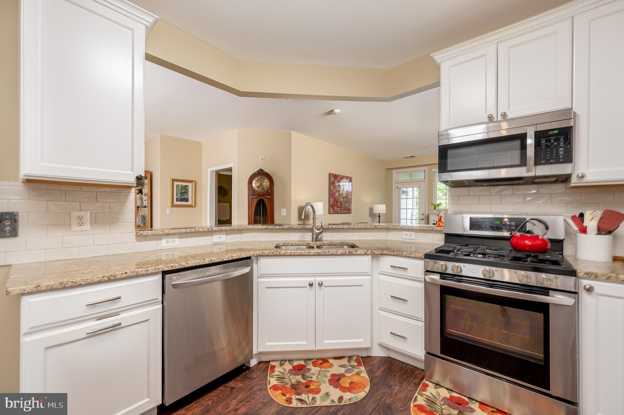 THE HAMLETS AT SOUTH RIVER COLONY - Residential