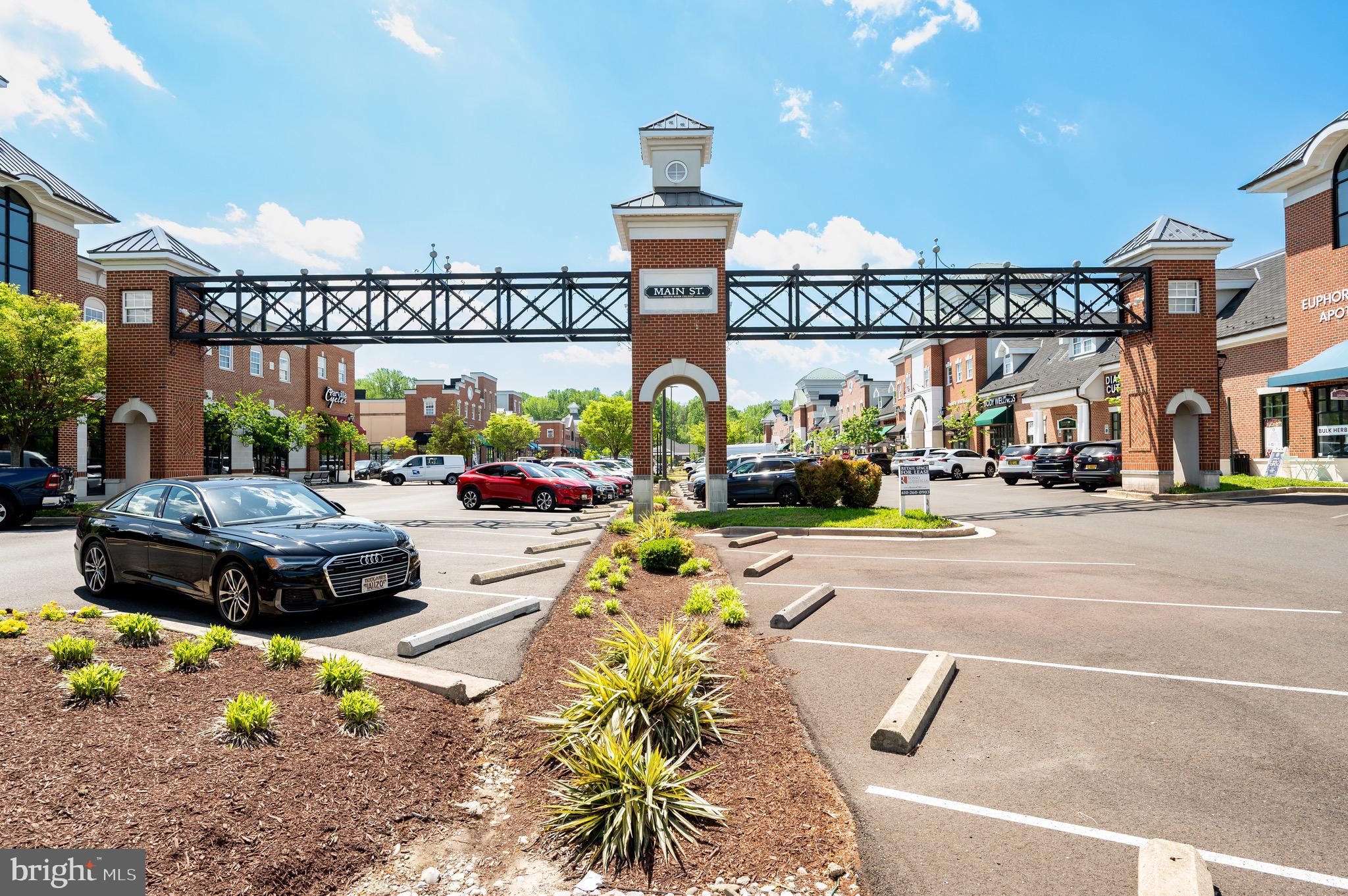 THE HAMLETS AT SOUTH RIVER COLONY - Residential