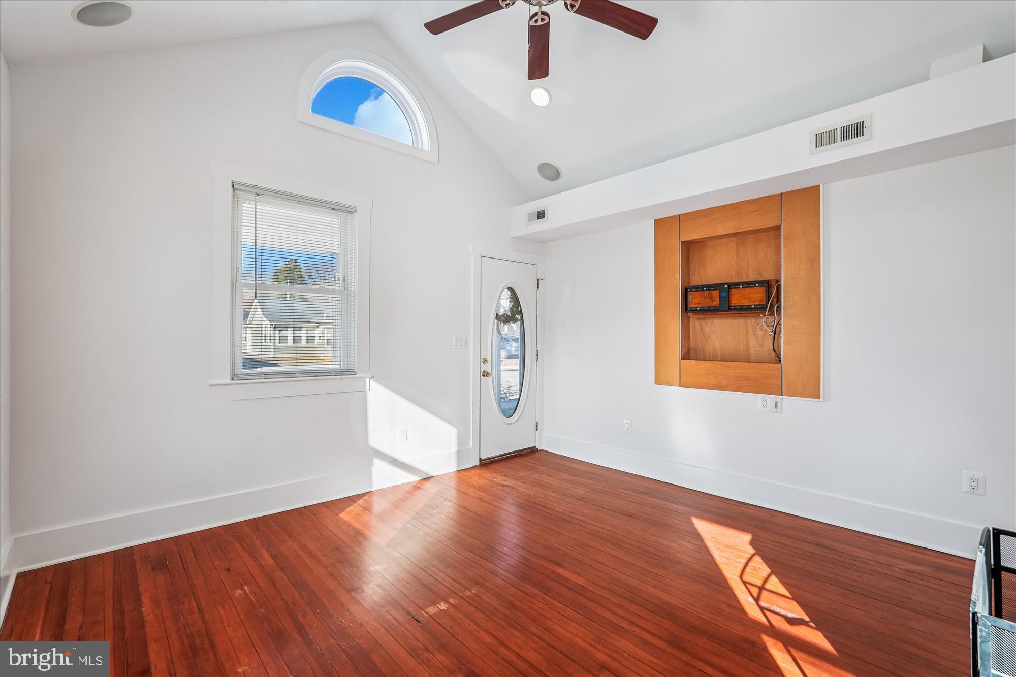 FAIRVIEW - Residential