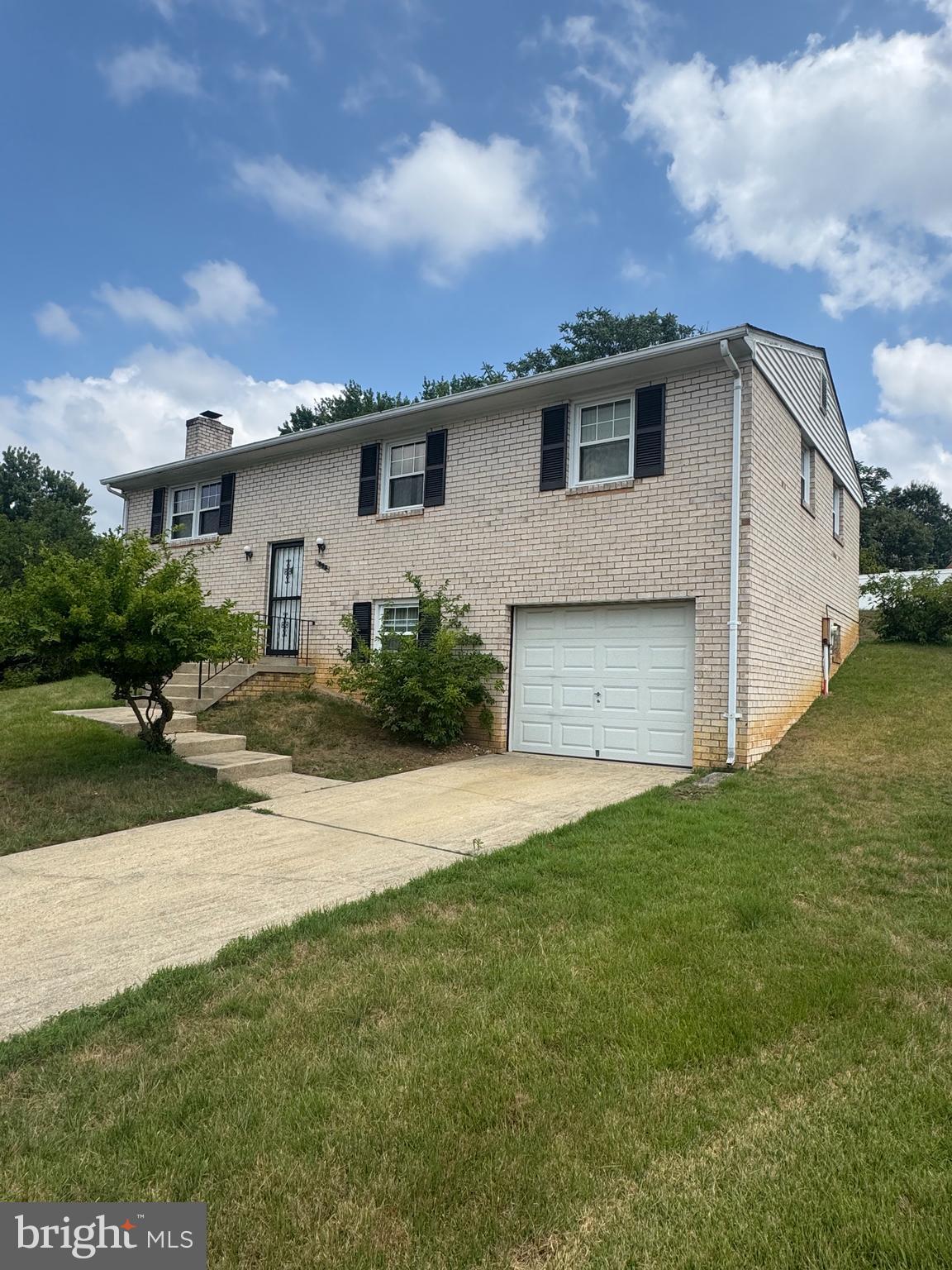 Photo 1 of 16 — 5204 LARWIN COURT, TEMPLE HILLS, MD 20748