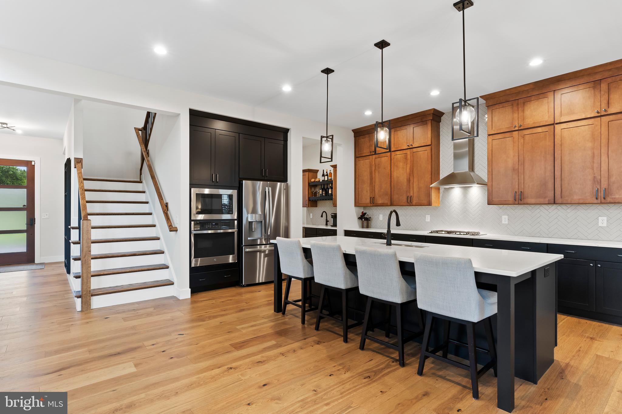 WESTBURY - Residential