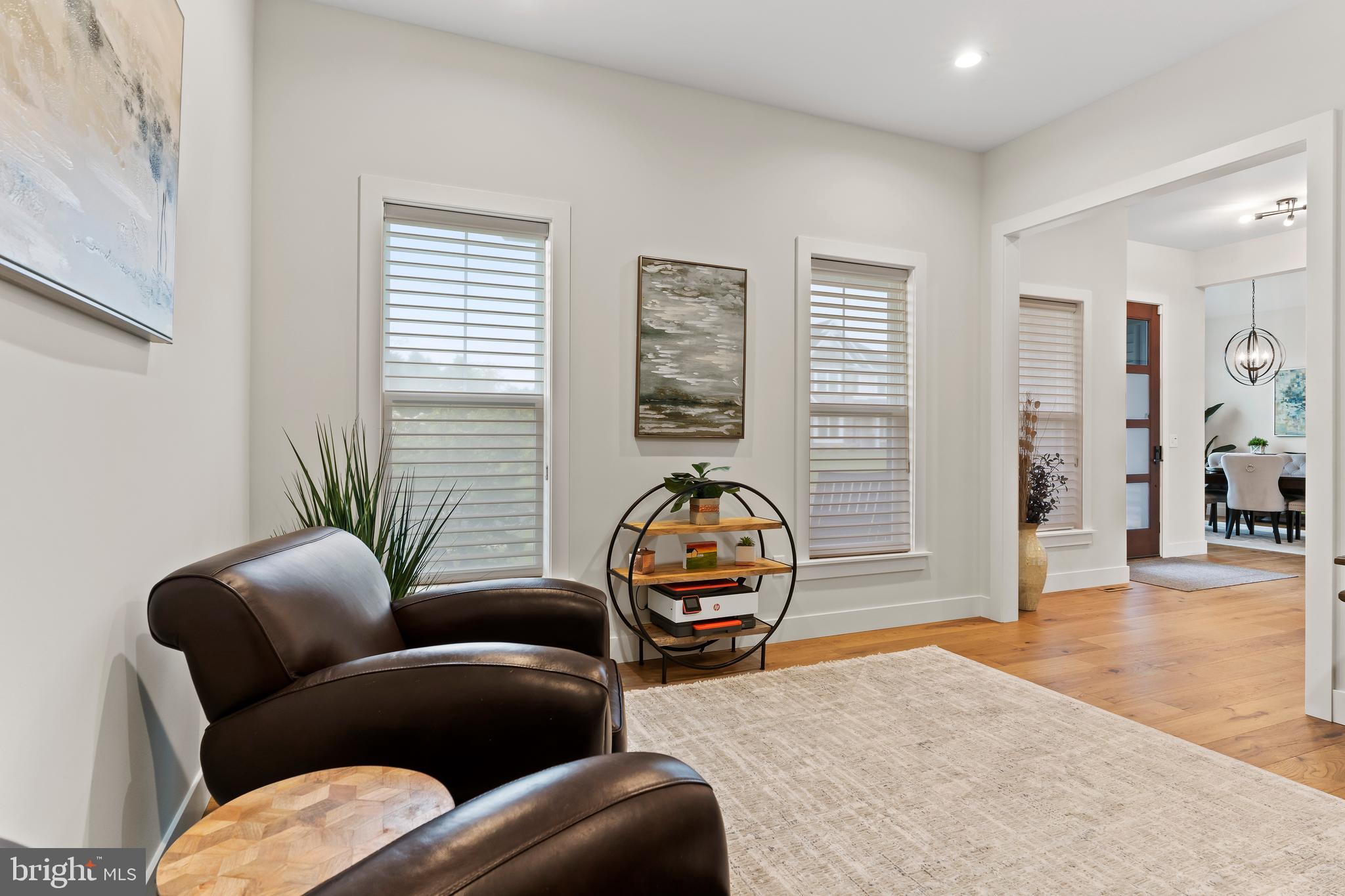 WESTBURY - Residential