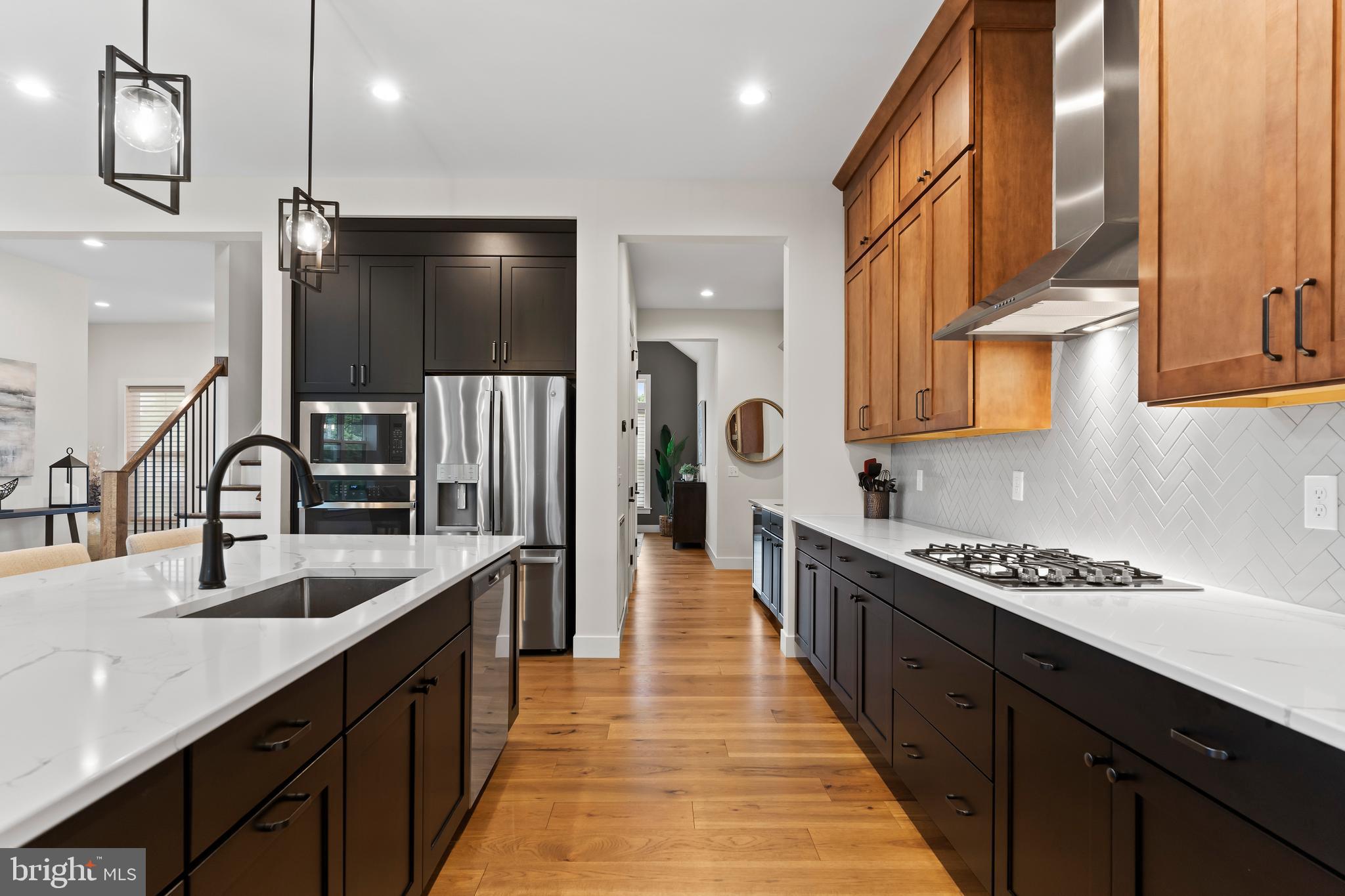 WESTBURY - Residential