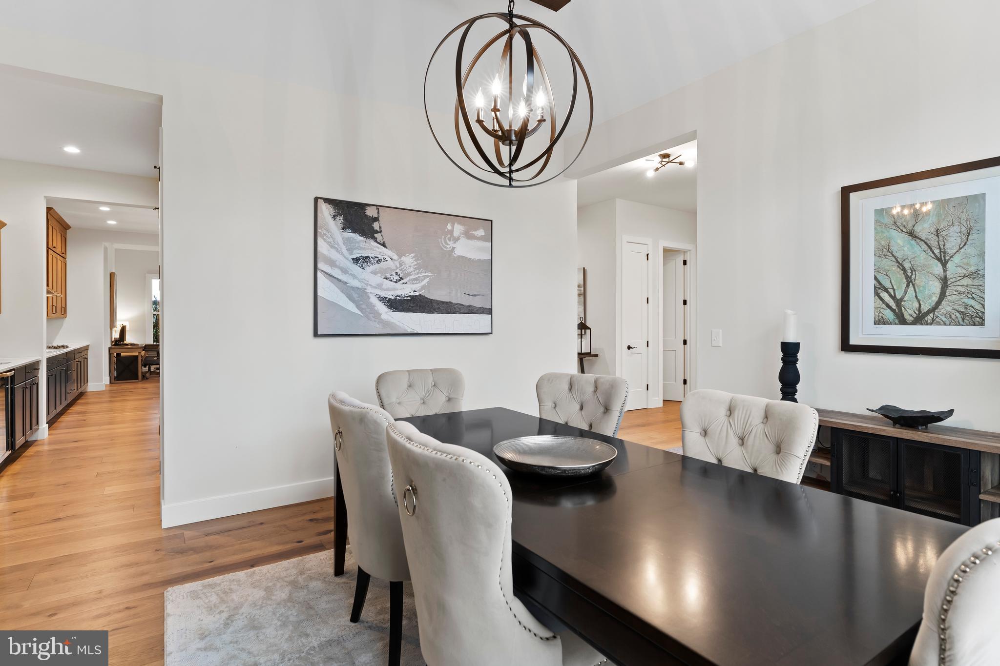 WESTBURY - Residential