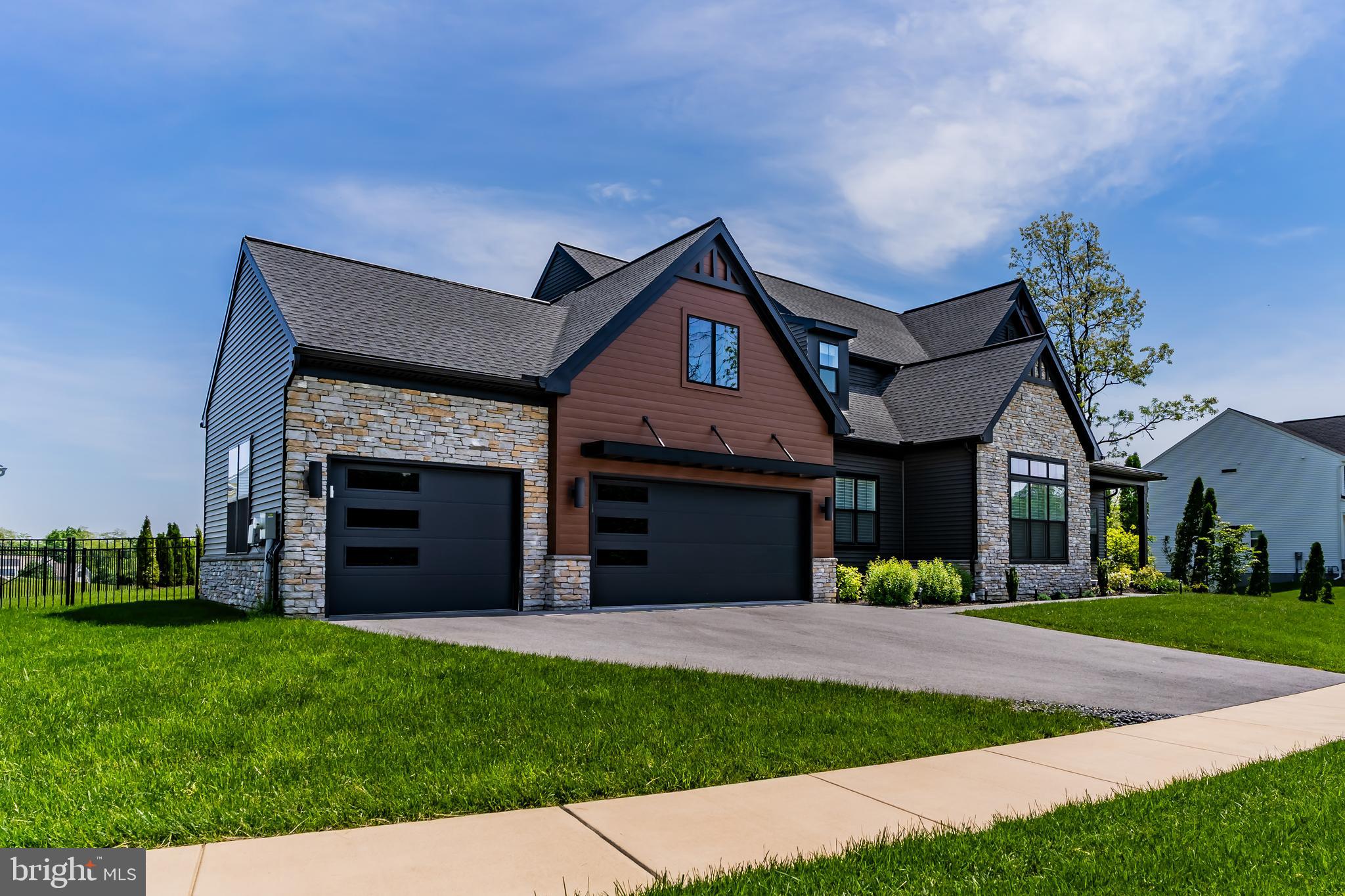 WESTBURY - Residential