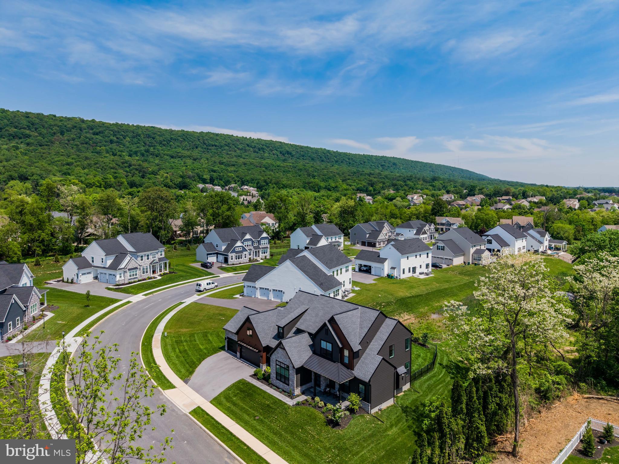 WESTBURY - Residential