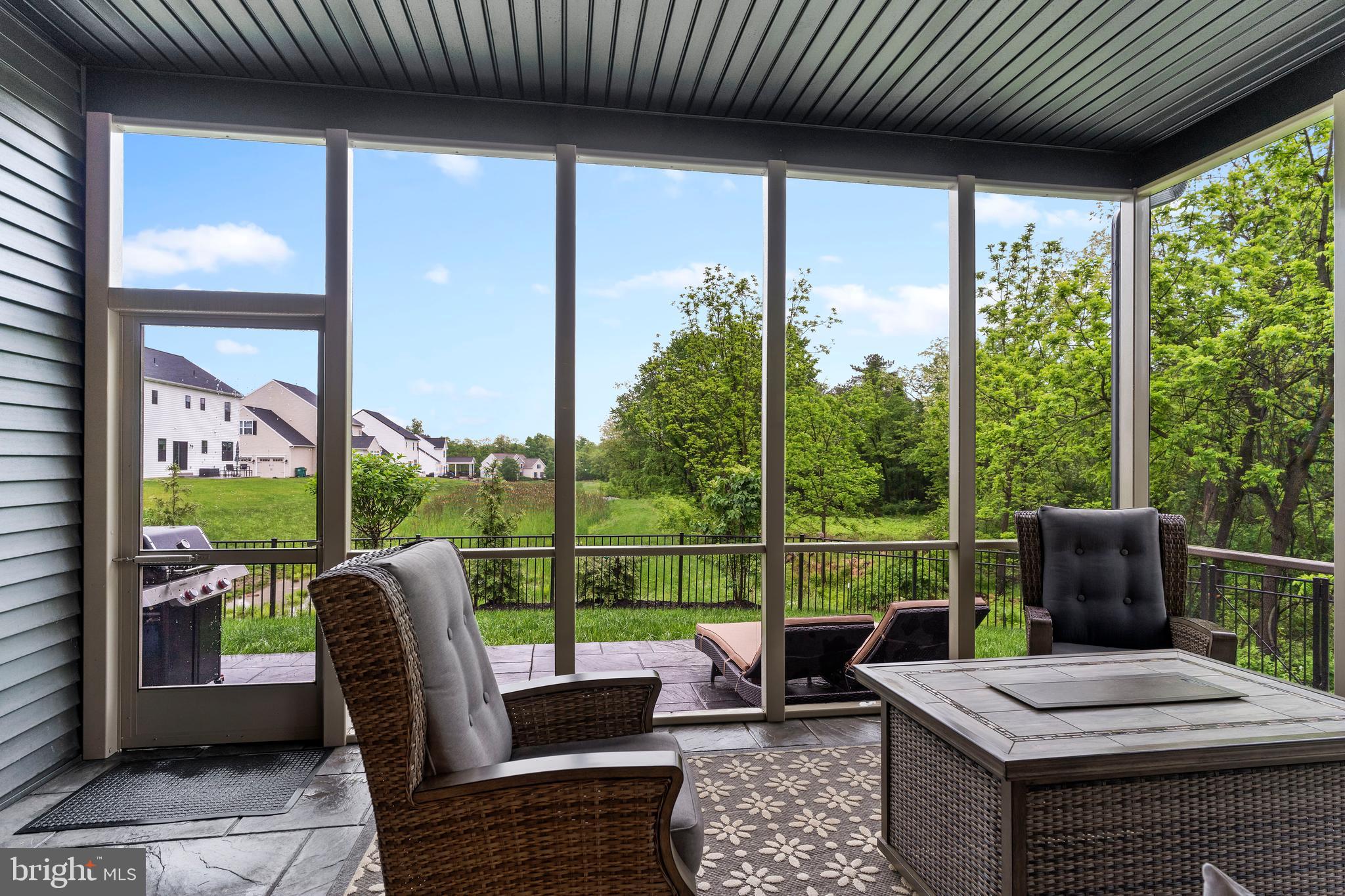 WESTBURY - Residential