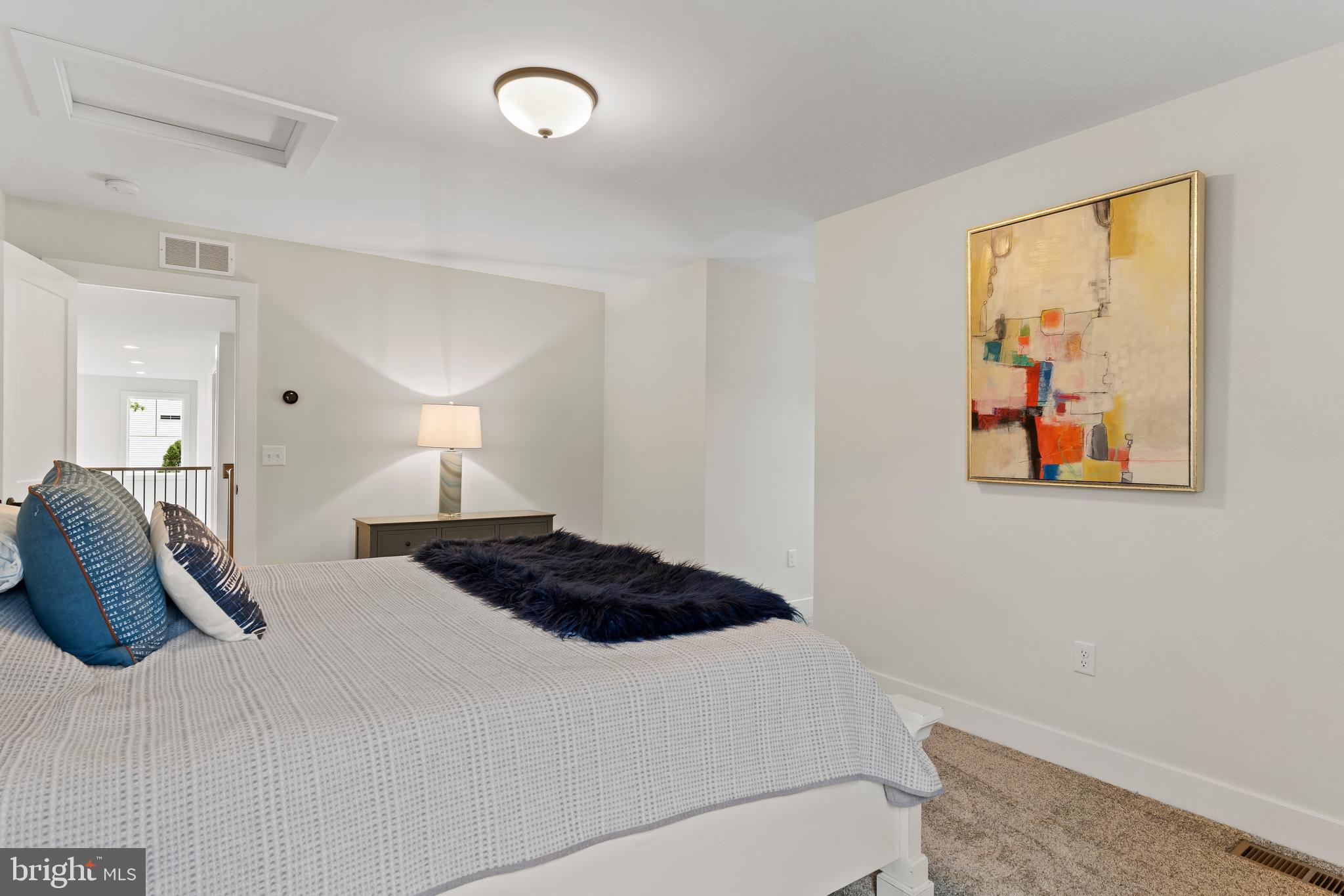 WESTBURY - Residential