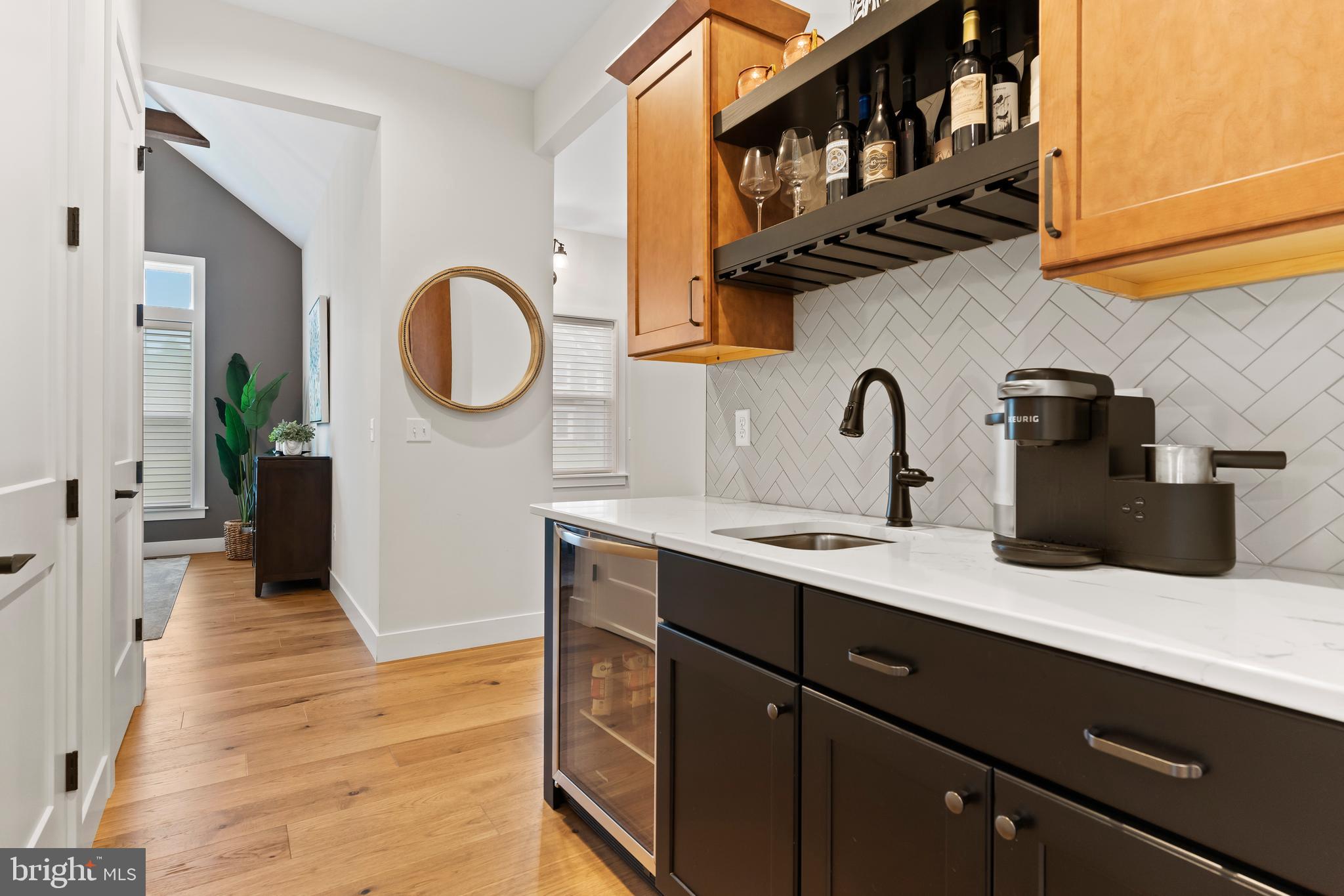 WESTBURY - Residential