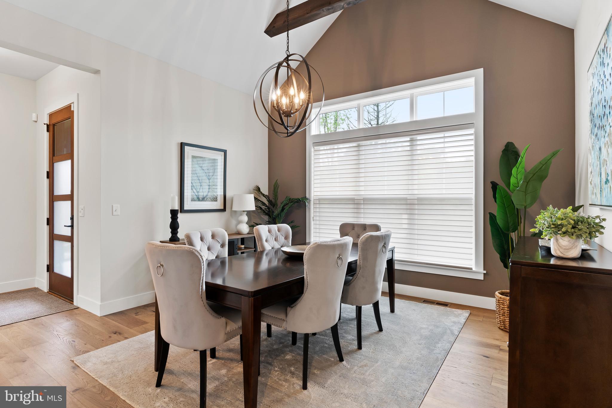 WESTBURY - Residential